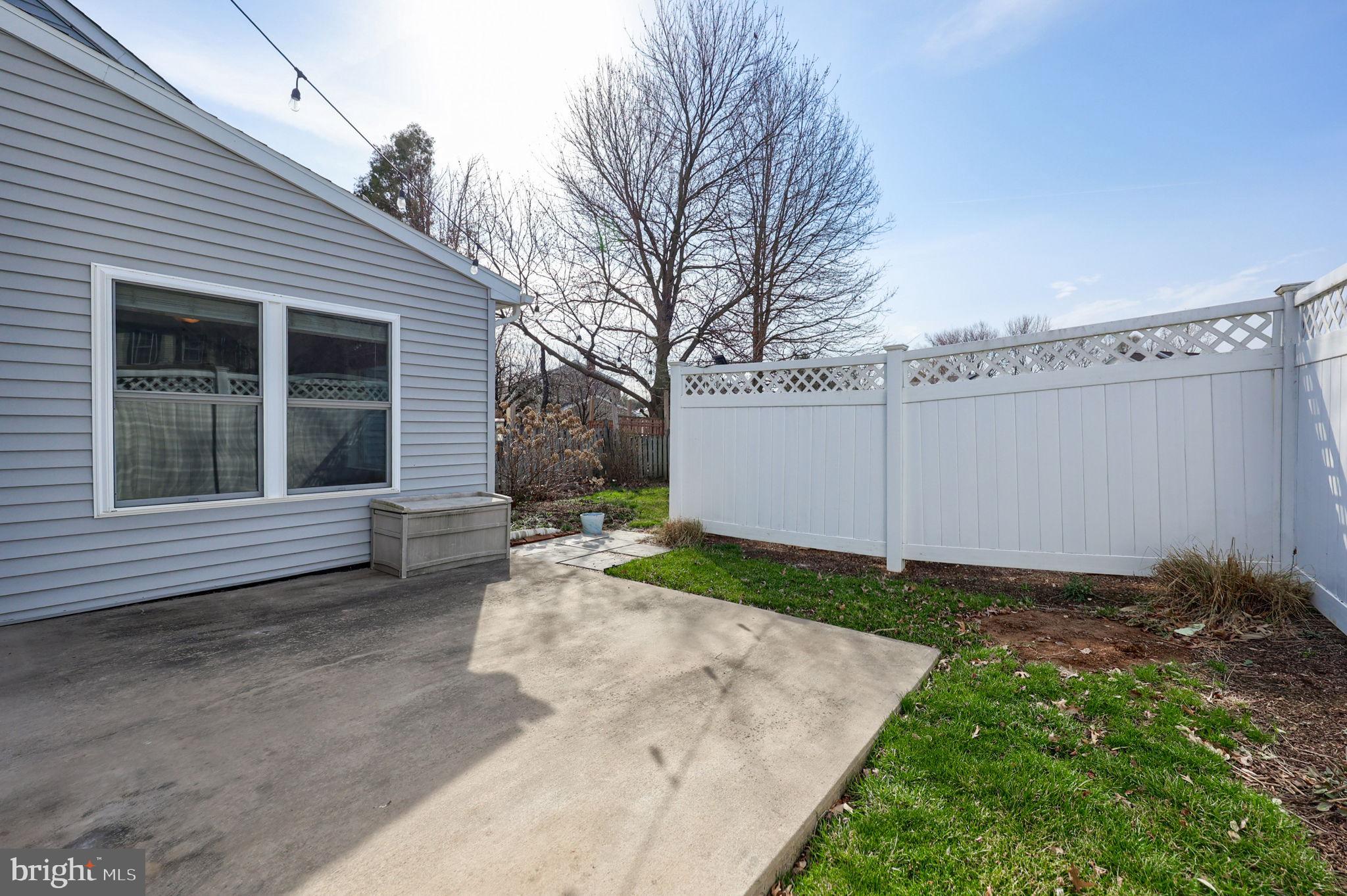 STAFFORDSHIRE - Residential