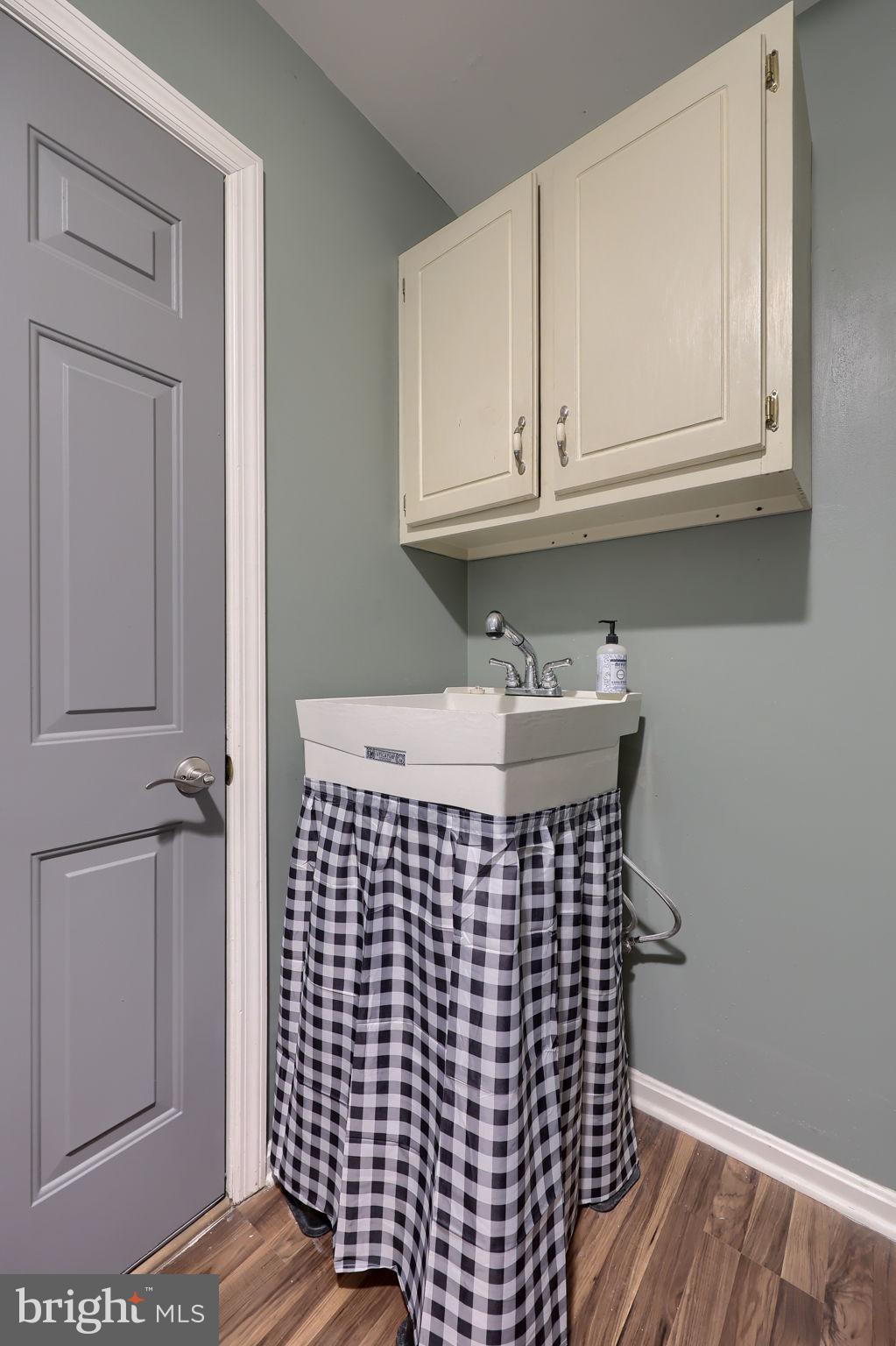 STAFFORDSHIRE - Residential