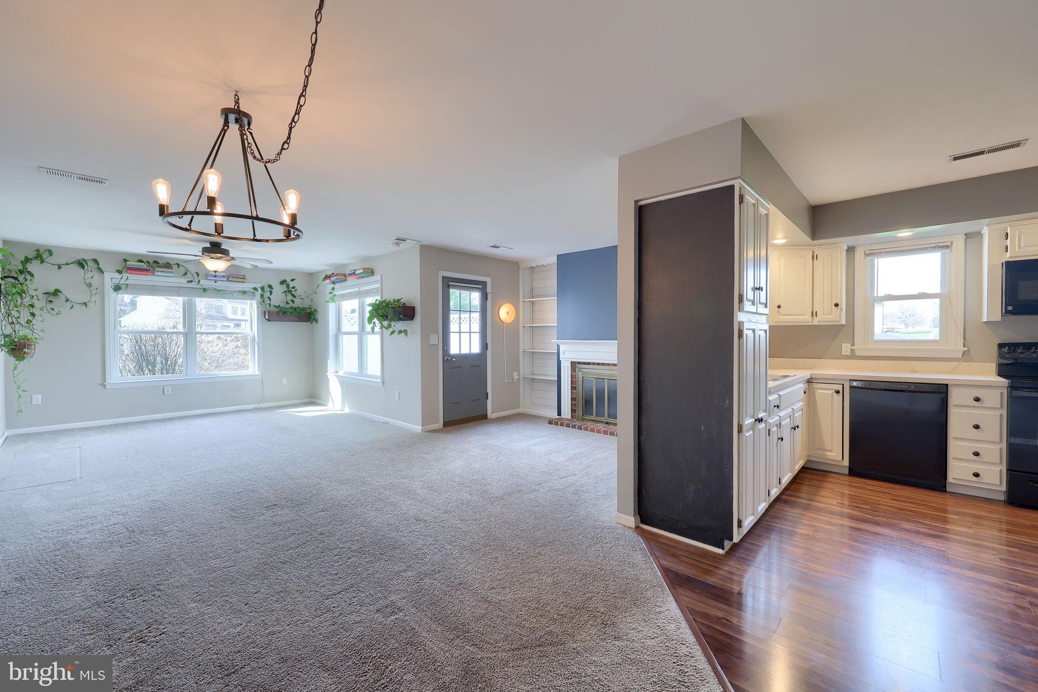 STAFFORDSHIRE - Residential