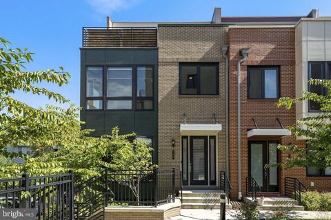 120 CAMBRIA WALK ALEXANDRIA VA 22304
