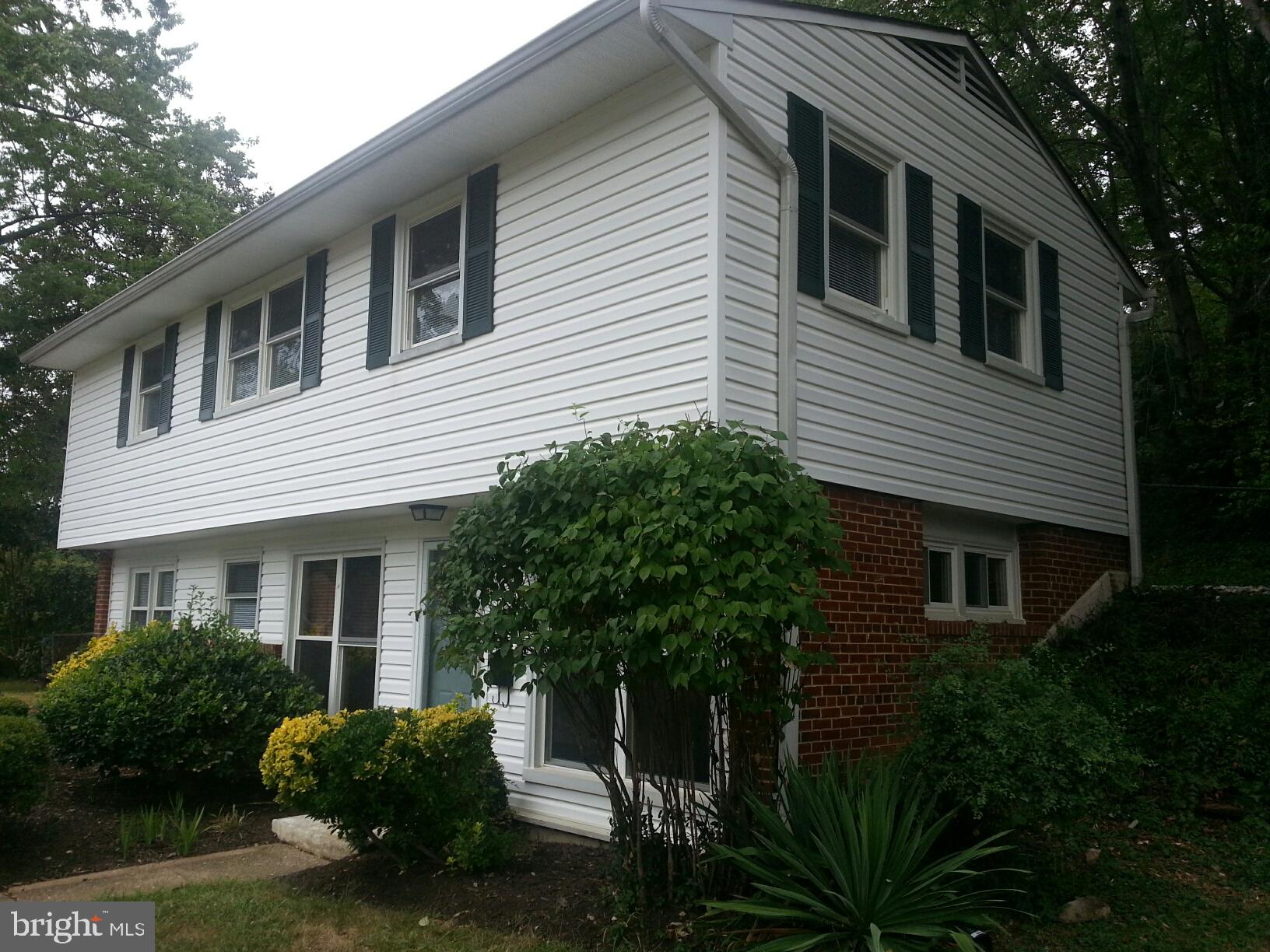 FAIRFAX HOMES - Residential Lease