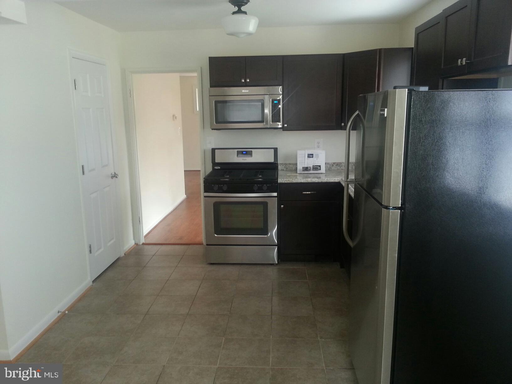 FAIRFAX HOMES - Residential Lease