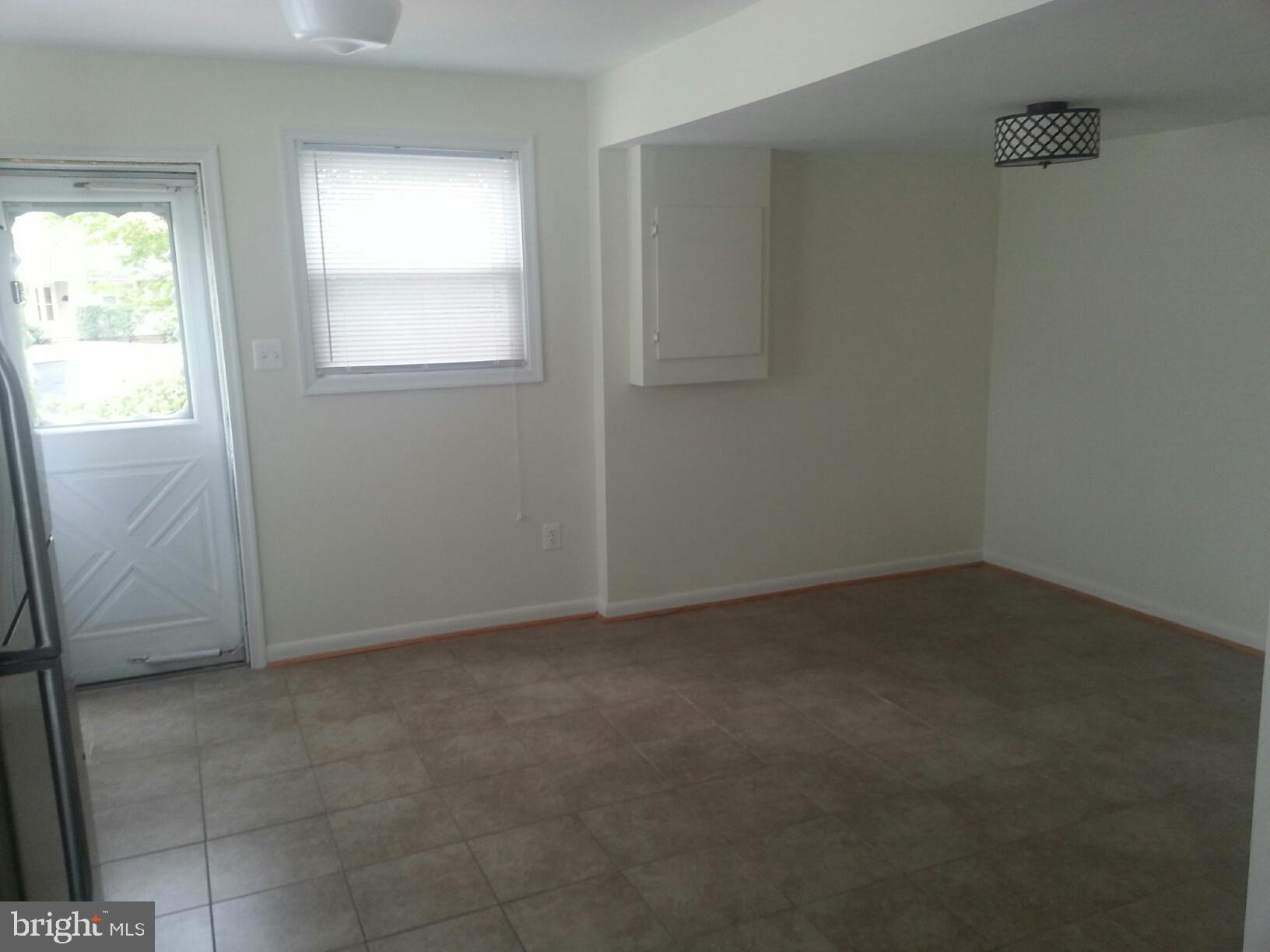 FAIRFAX HOMES - Residential Lease