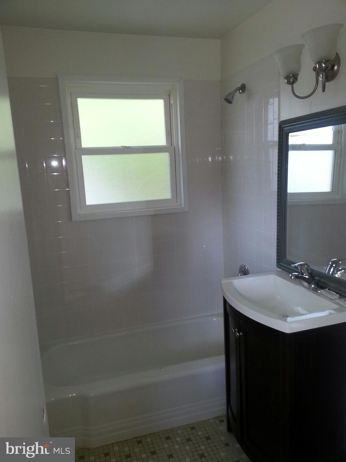 FAIRFAX HOMES - Residential Lease