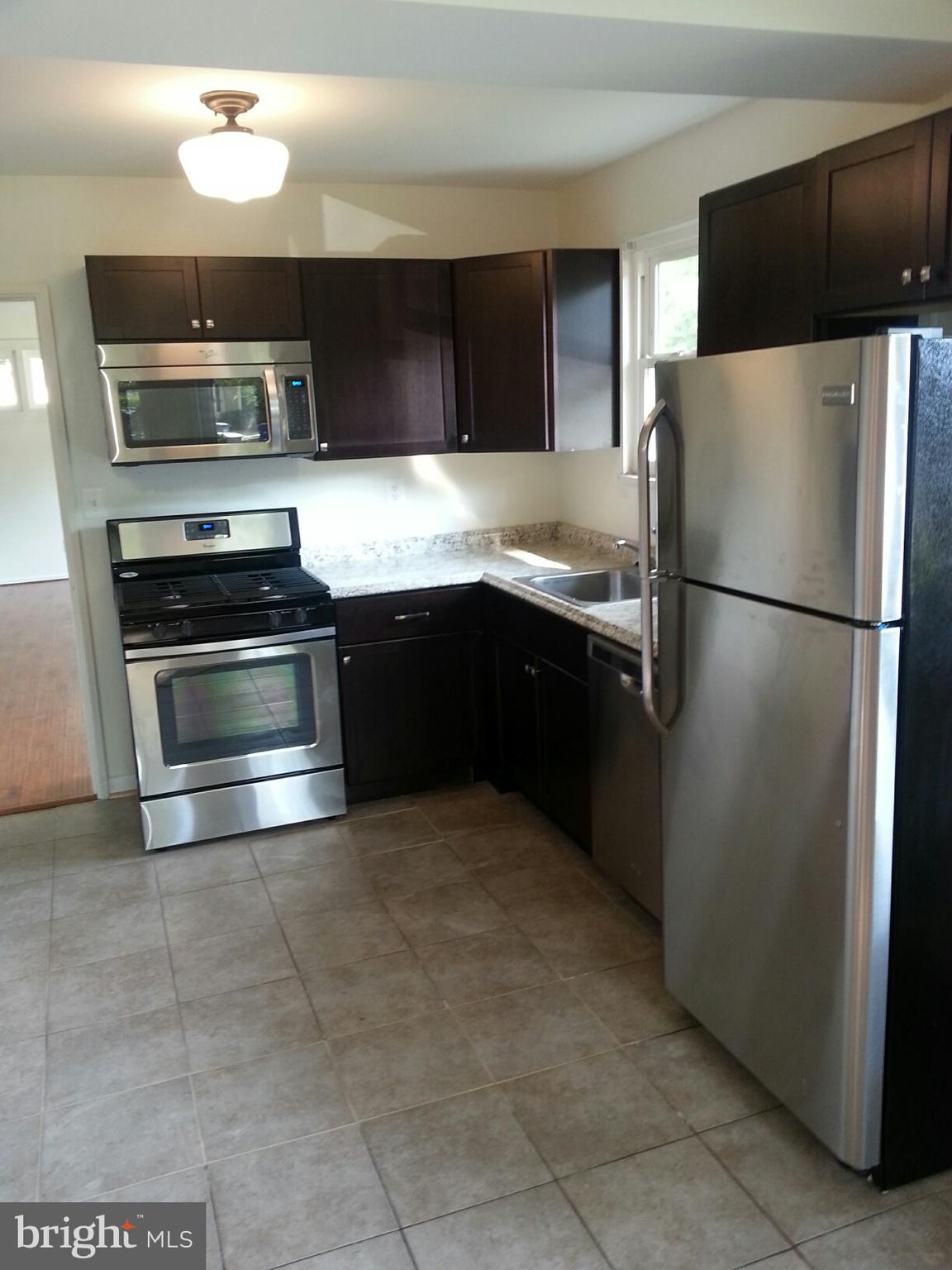 FAIRFAX HOMES - Residential Lease