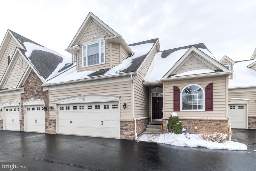 Easy living in the vibrant 55+ community of Montgomery Walk with a beautiful community center for active living that includes a fitness room, library, pool, tennis courts, theater room and more.   Located only a short walk from the club house this 2/3 bedroom townhouse features an open floor plan with vaulted ceilings, living room with gas fireplace ,flanked by windows,  hardwoods and plush carpet.  The classic white kitchen has upgraded  countertops, tile backsplash, stainless steel and black appliances,  recessed & under counter lighting,  breakfast island and dining area with slider to deck.  The spacious first floor primary bedroom has a walk-in closet, private bath with stall shower and is enhanced with vaulted ceilings and a pretty circle top window.   A second bedroom/office is across the foyer with  crown and chair rail molding, circle top window and  access to the full hall bathroom.  The laundry room, complete with washer & dryer completes the main living level.
A turned staircase leads to a gigantic second floor loft flex space and storage room.  Perfect for a guest room, craft space, office, workout room or theater room.  A full unfinished daylight basement with 2 large windows offers the opportunity to expand if needed and the 2 car heated garage has been modified for wheel chair use.
Easy access to Route 309, 202 and Turnpike for your commute to Philadelphia, Bucks County or the Poconos.