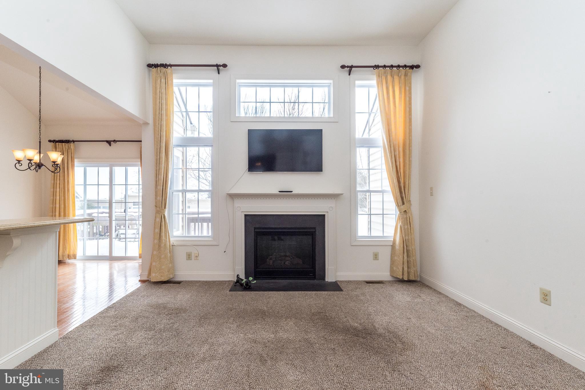 MONTGOMERY WALK - Residential