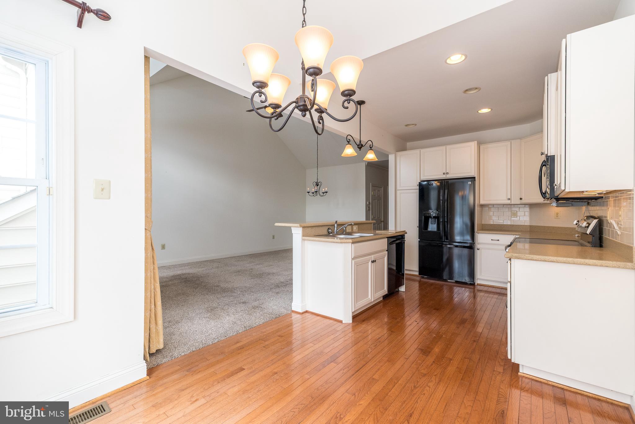 MONTGOMERY WALK - Residential