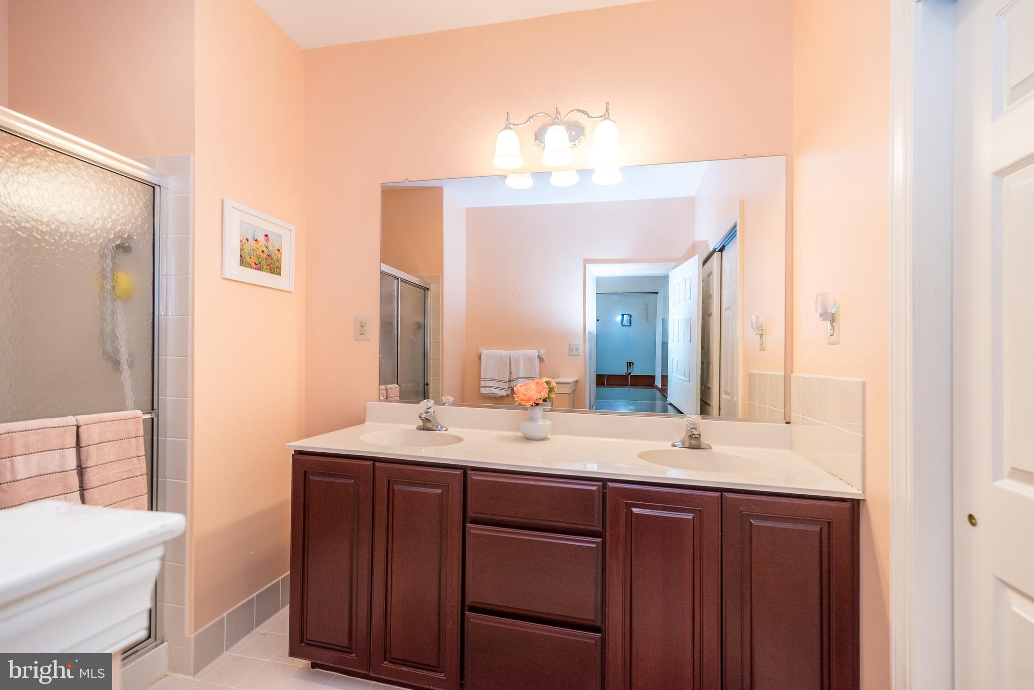 MONTGOMERY WALK - Residential