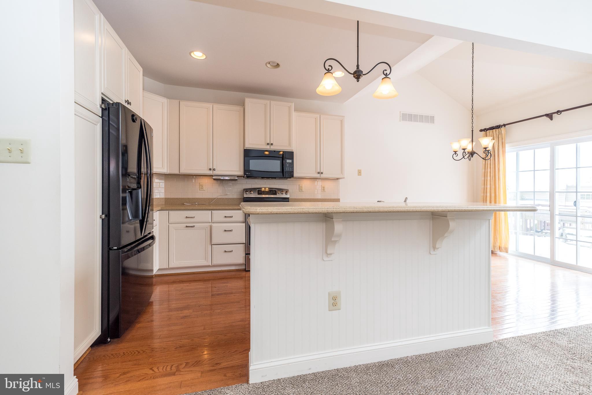 MONTGOMERY WALK - Residential