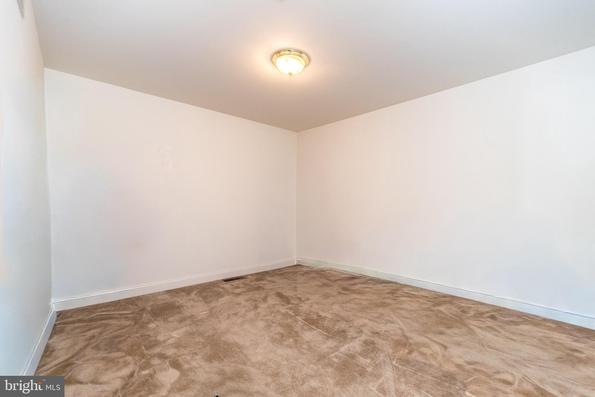 MONTGOMERY WALK - Residential