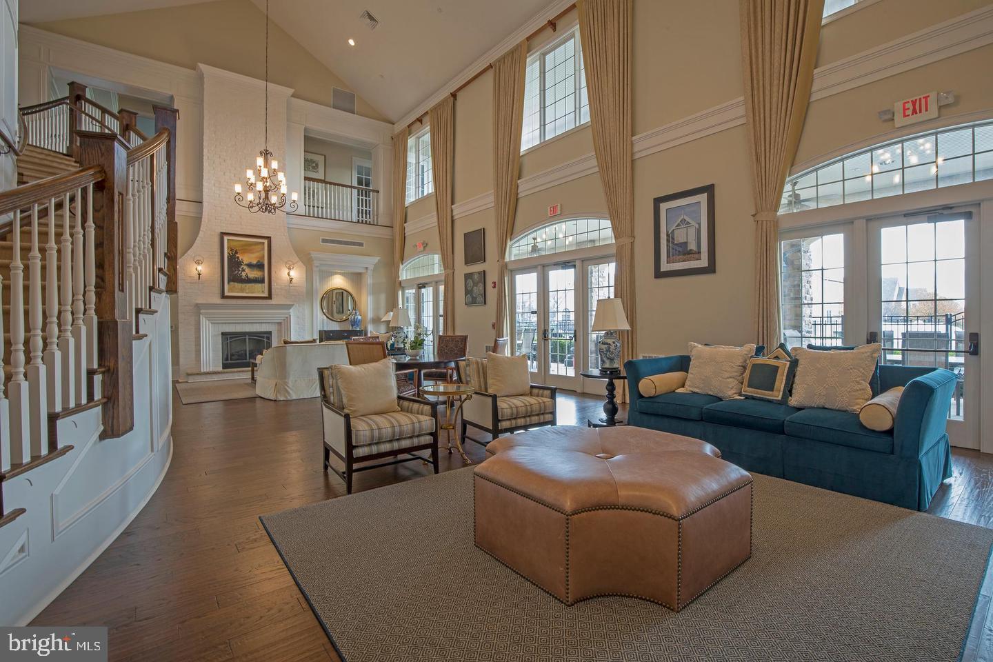 MONTGOMERY WALK - Residential