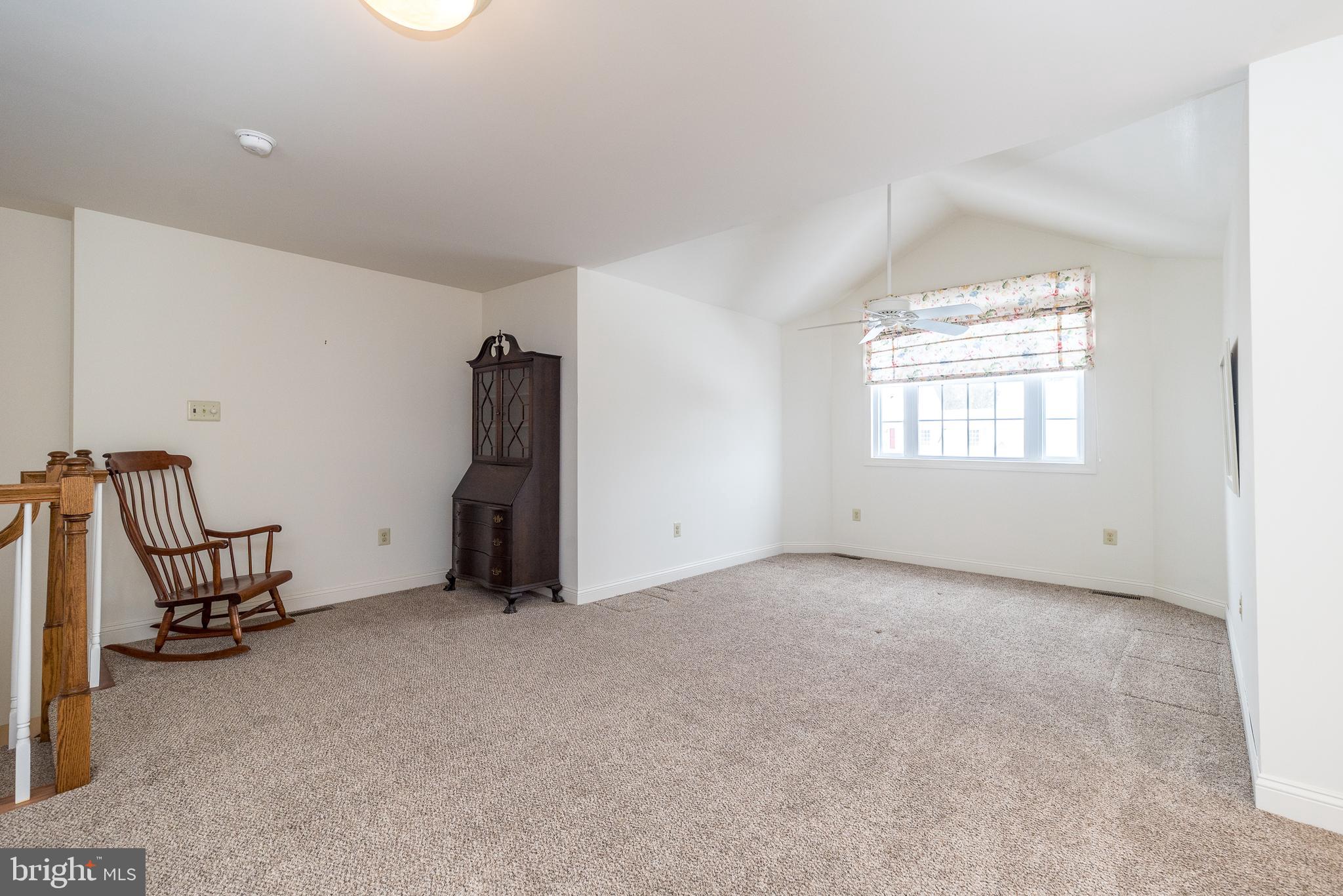 MONTGOMERY WALK - Residential