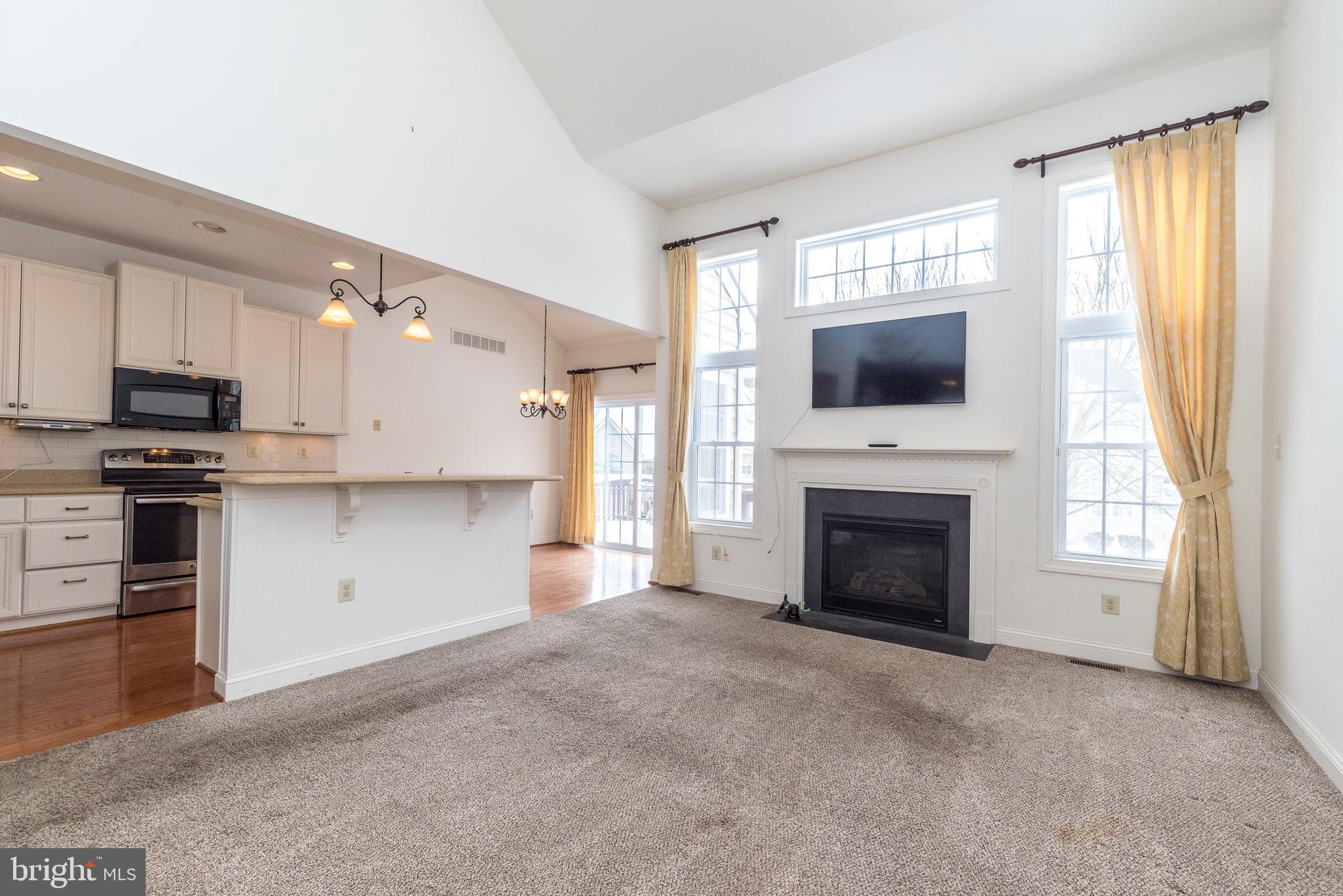 MONTGOMERY WALK - Residential