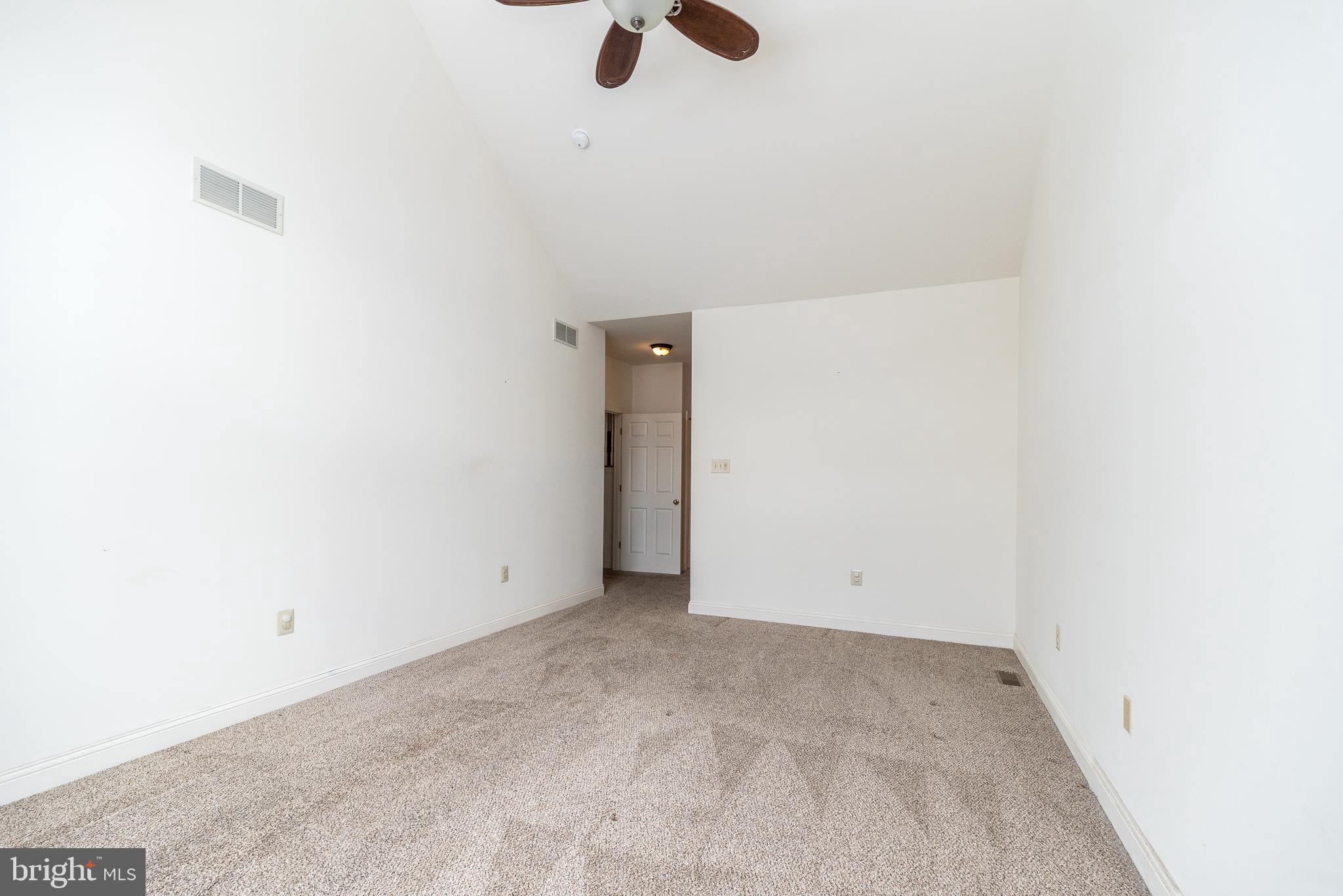 MONTGOMERY WALK - Residential