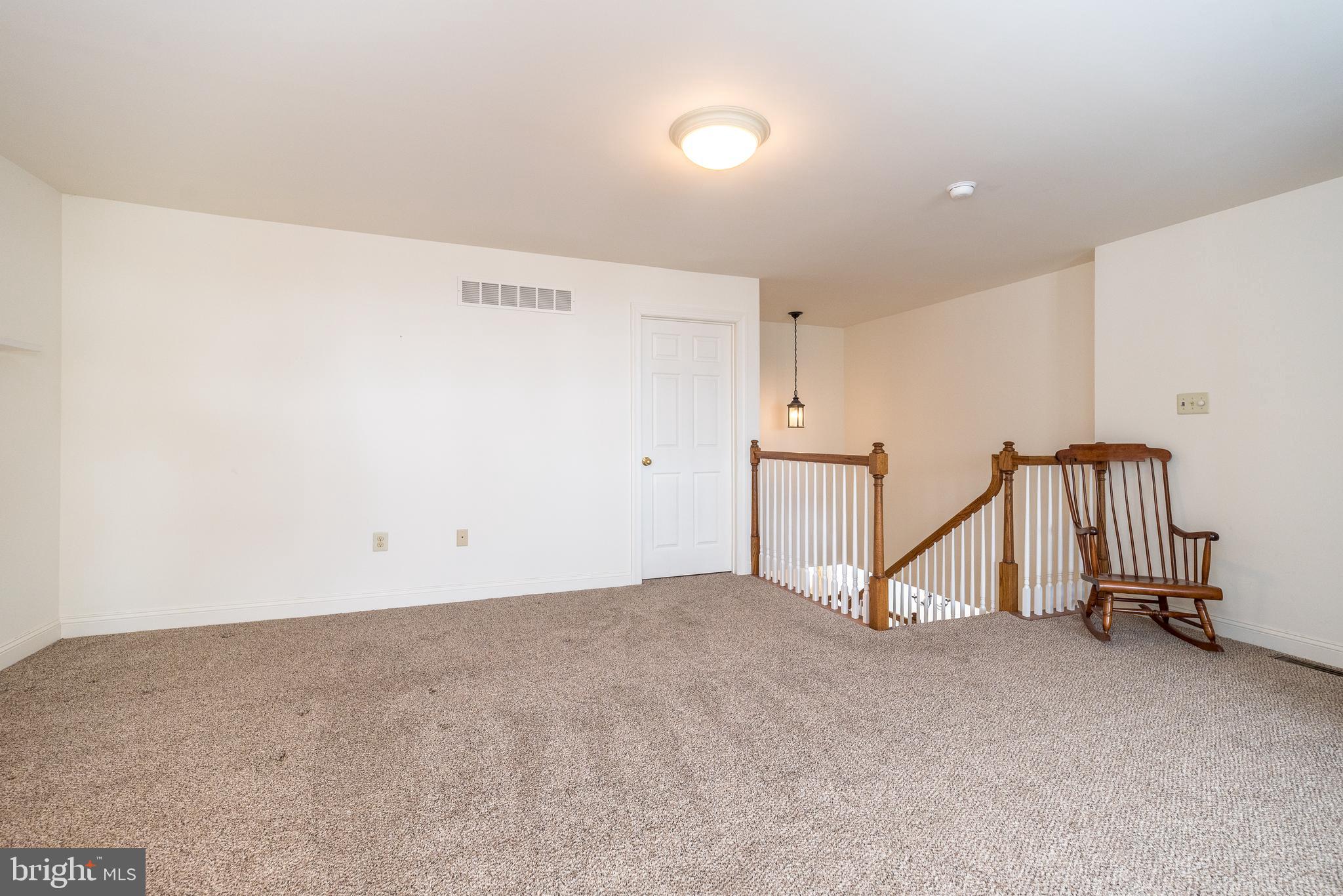 MONTGOMERY WALK - Residential