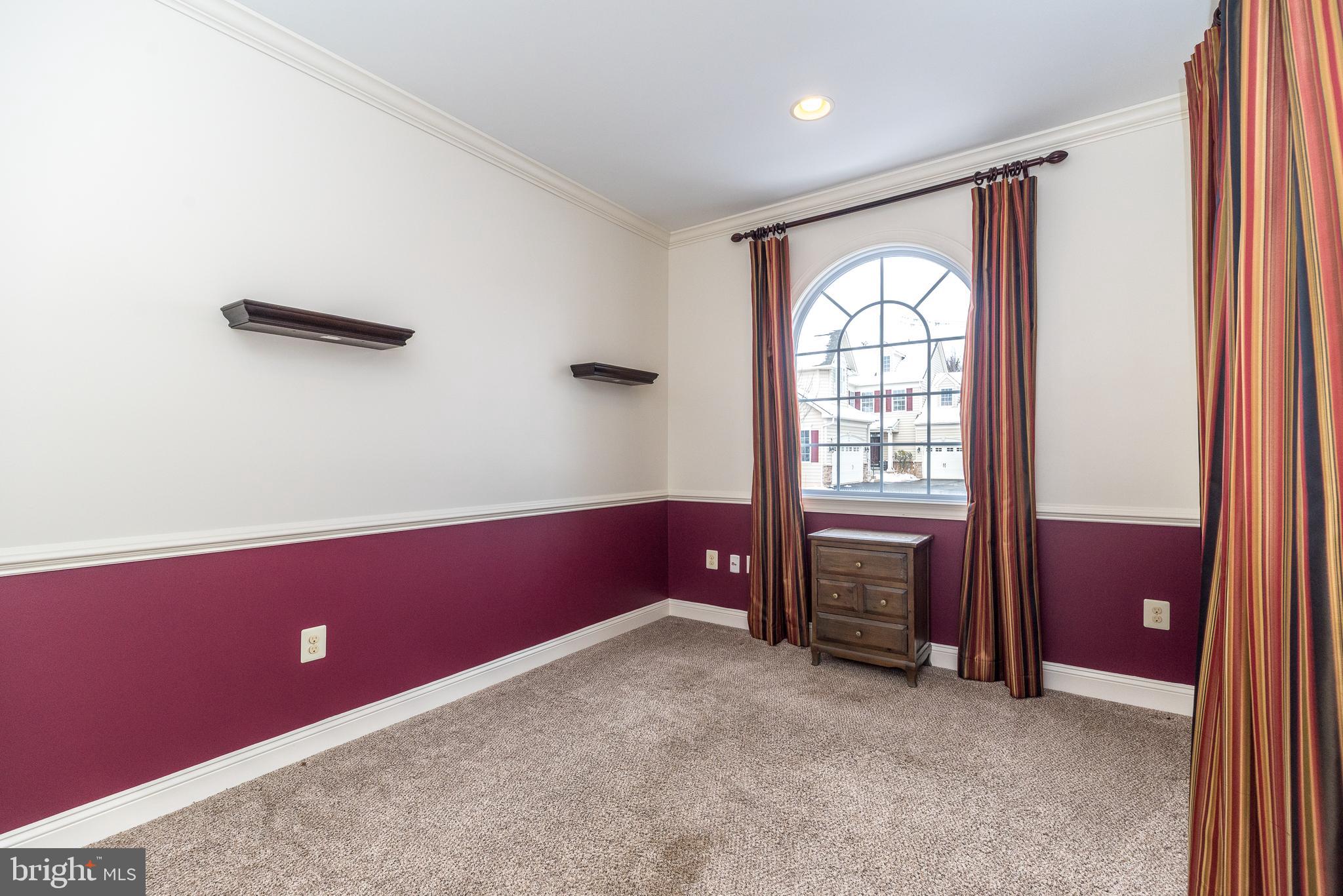 MONTGOMERY WALK - Residential