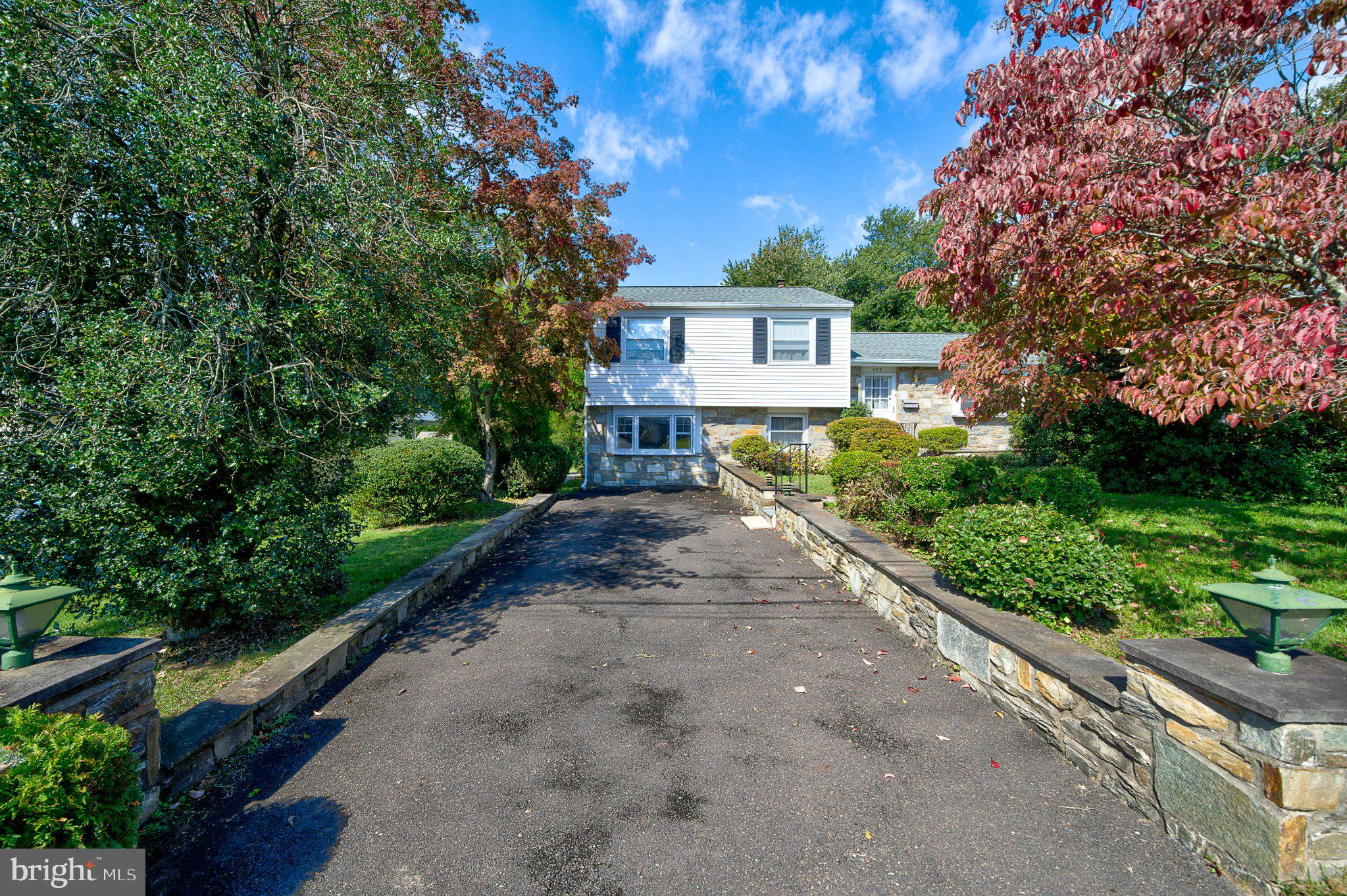 694 GLEN ROAD