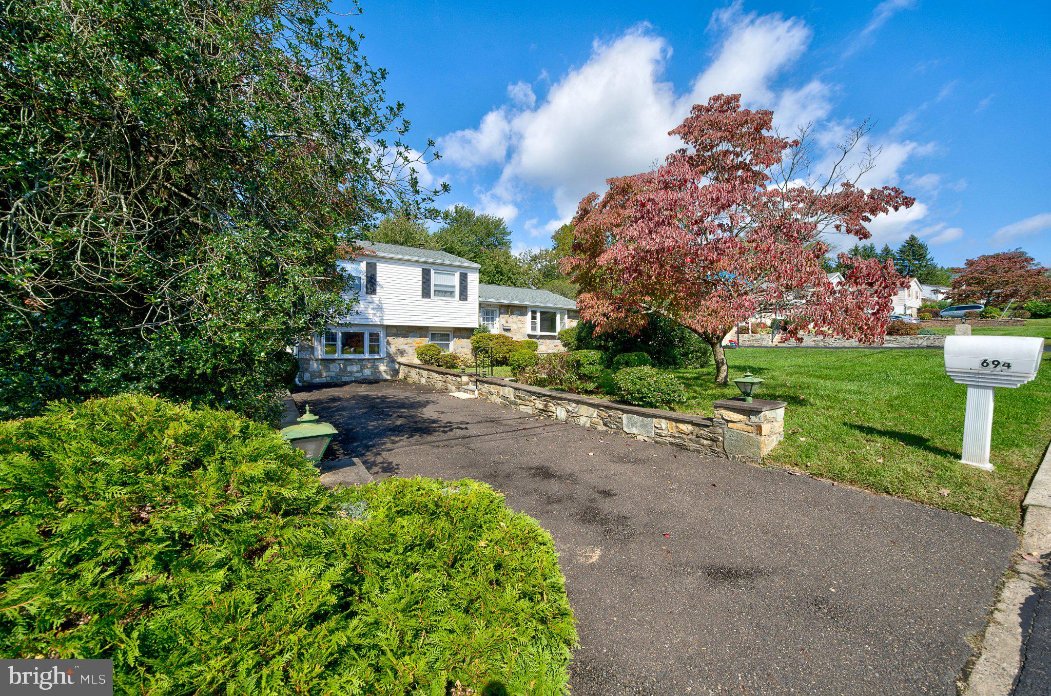 694 GLEN ROAD