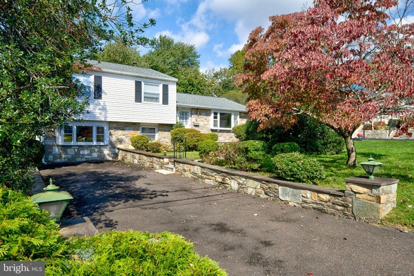 694 GLEN RD, WARMINSTER, PA 18974 - Image 6fa0c007a9b88eda086ef5effa75be9d/865338746