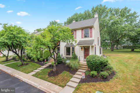Townhouse For Sale - 947 Dogwood Court<br/> POTTSTOWN, PA 19464