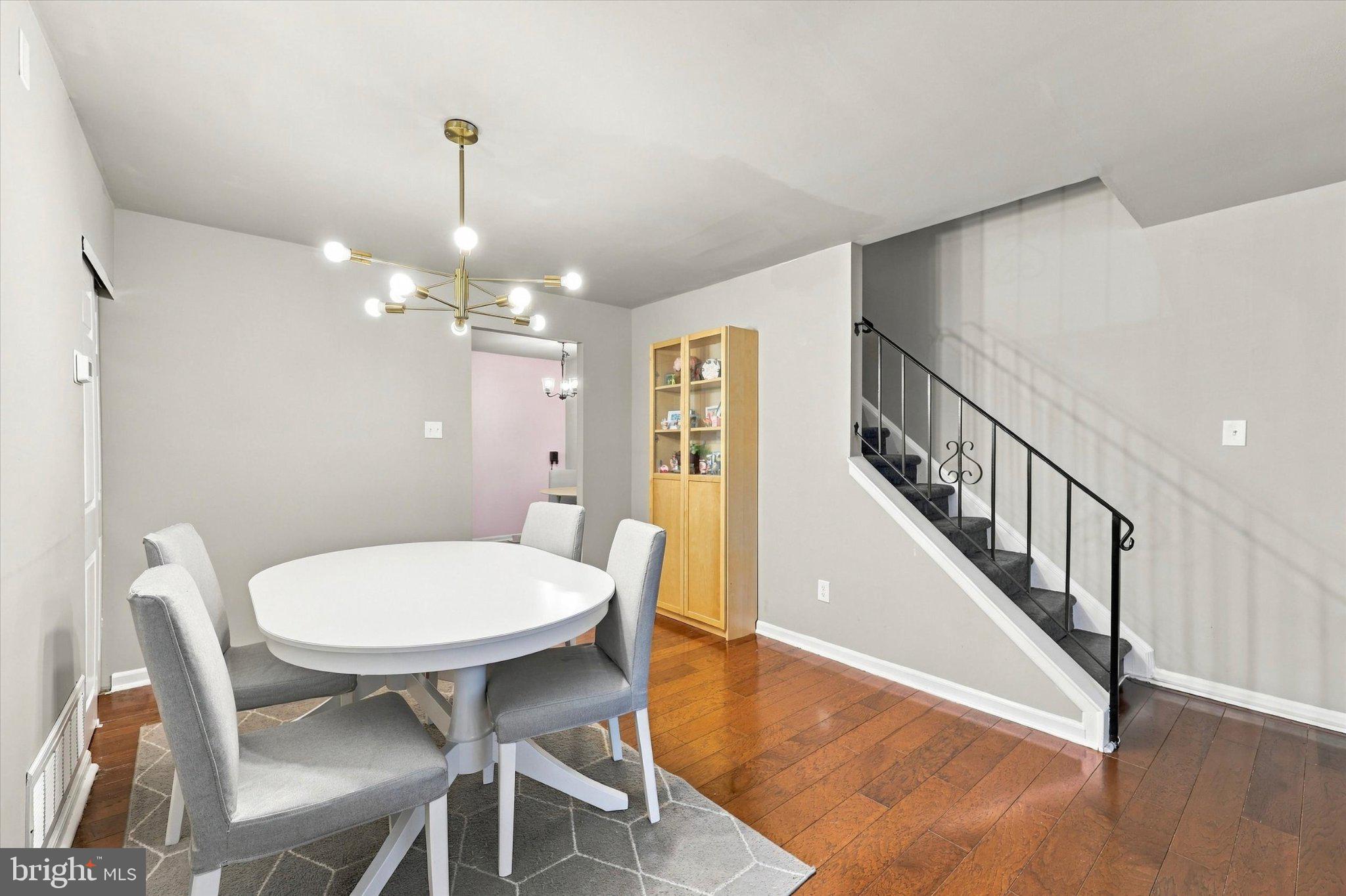 1368 ARUNDEL WAY