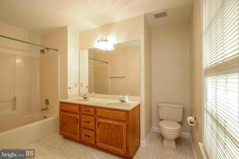 AQUIA HARBOUR - Residential