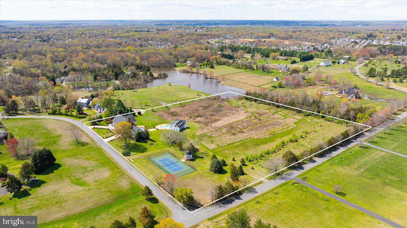 BOSCOBEL FARMS - Residential