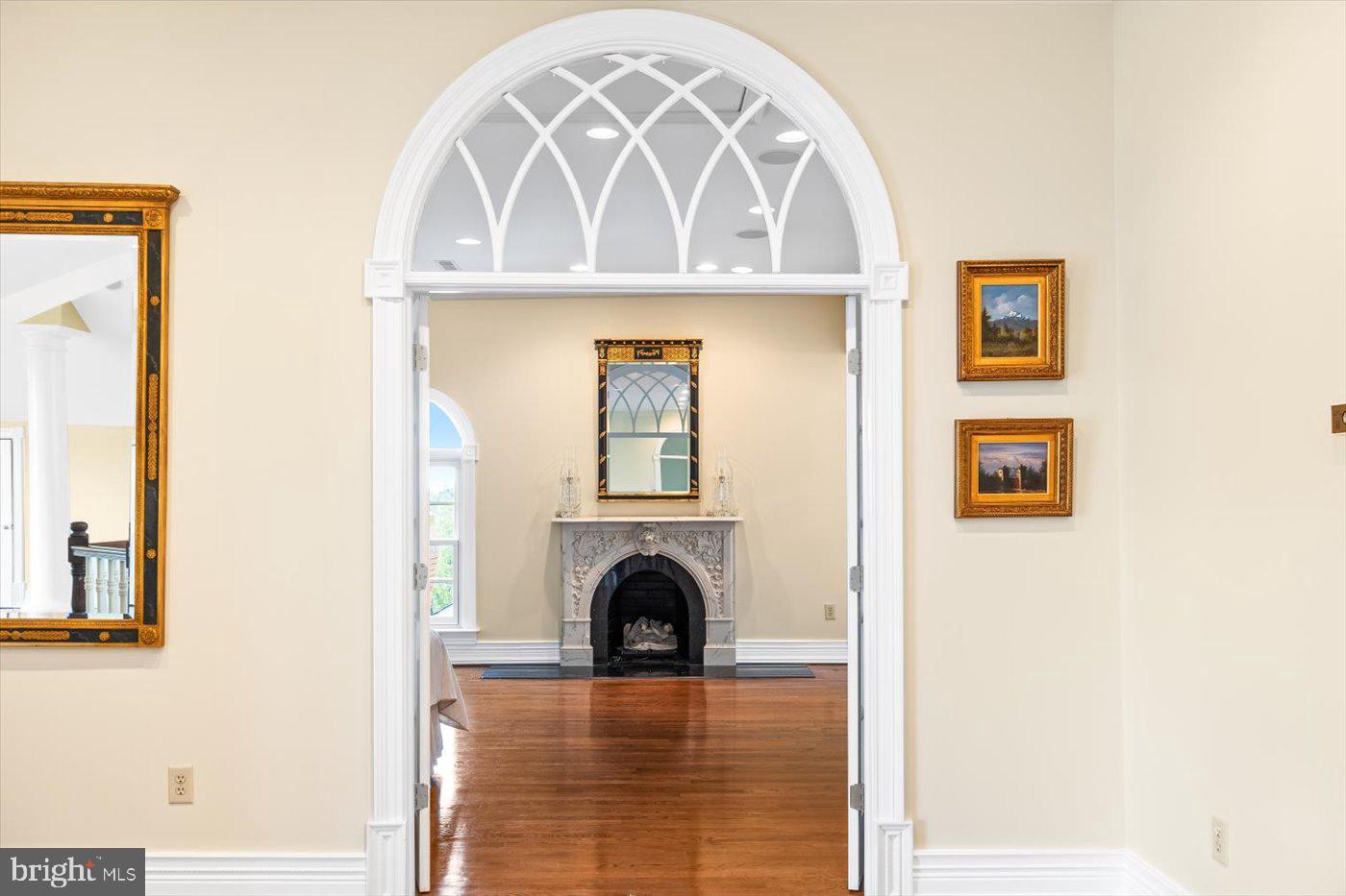 BOSCOBEL FARMS - Residential