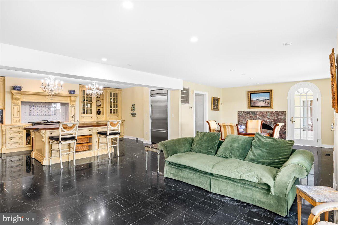 BOSCOBEL FARMS - Residential