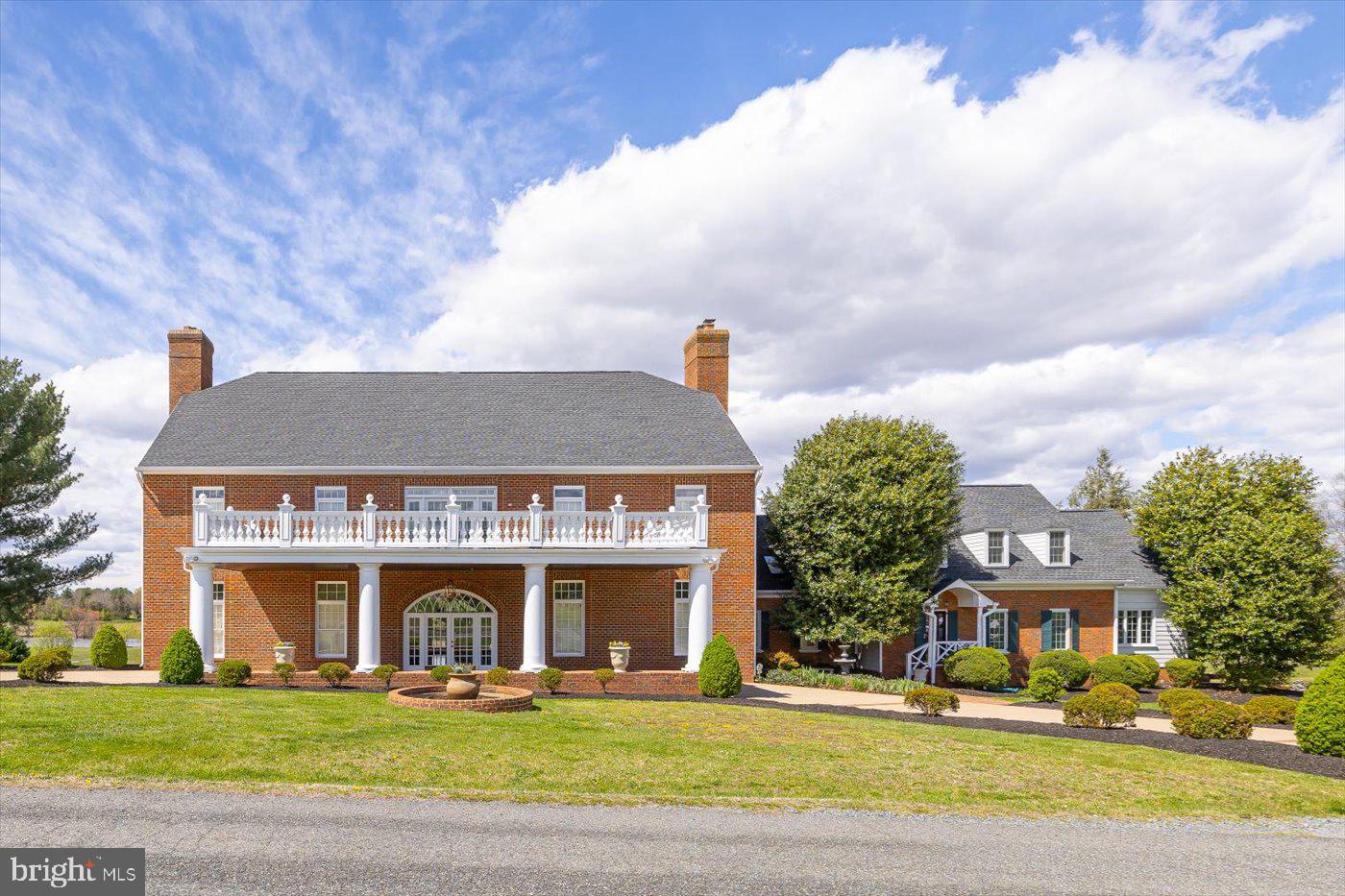 BOSCOBEL FARMS - Residential