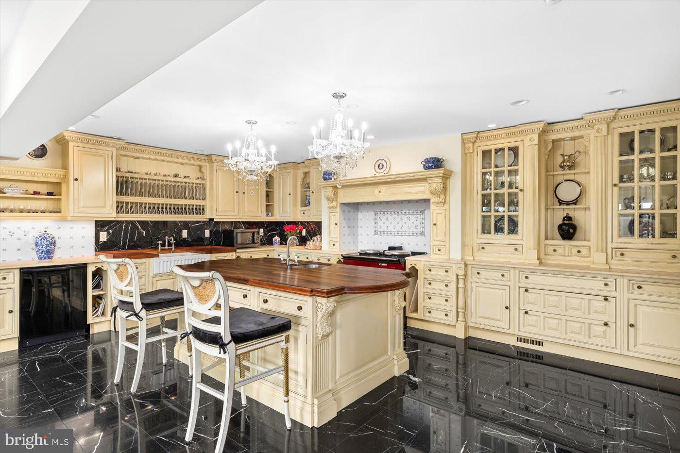 BOSCOBEL FARMS - Residential