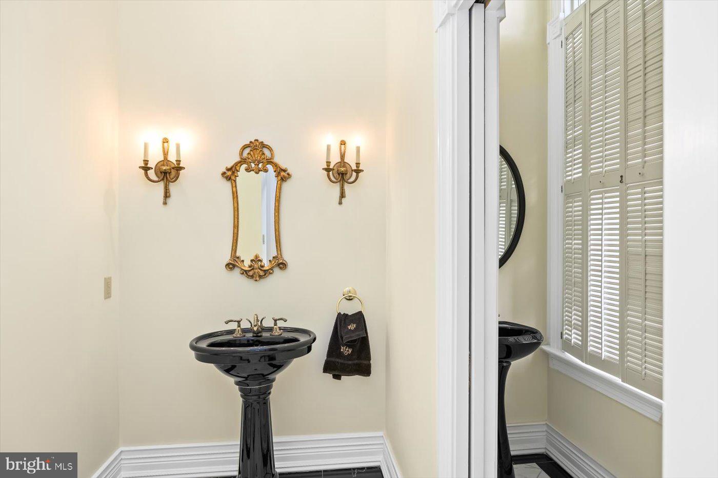 BOSCOBEL FARMS - Residential