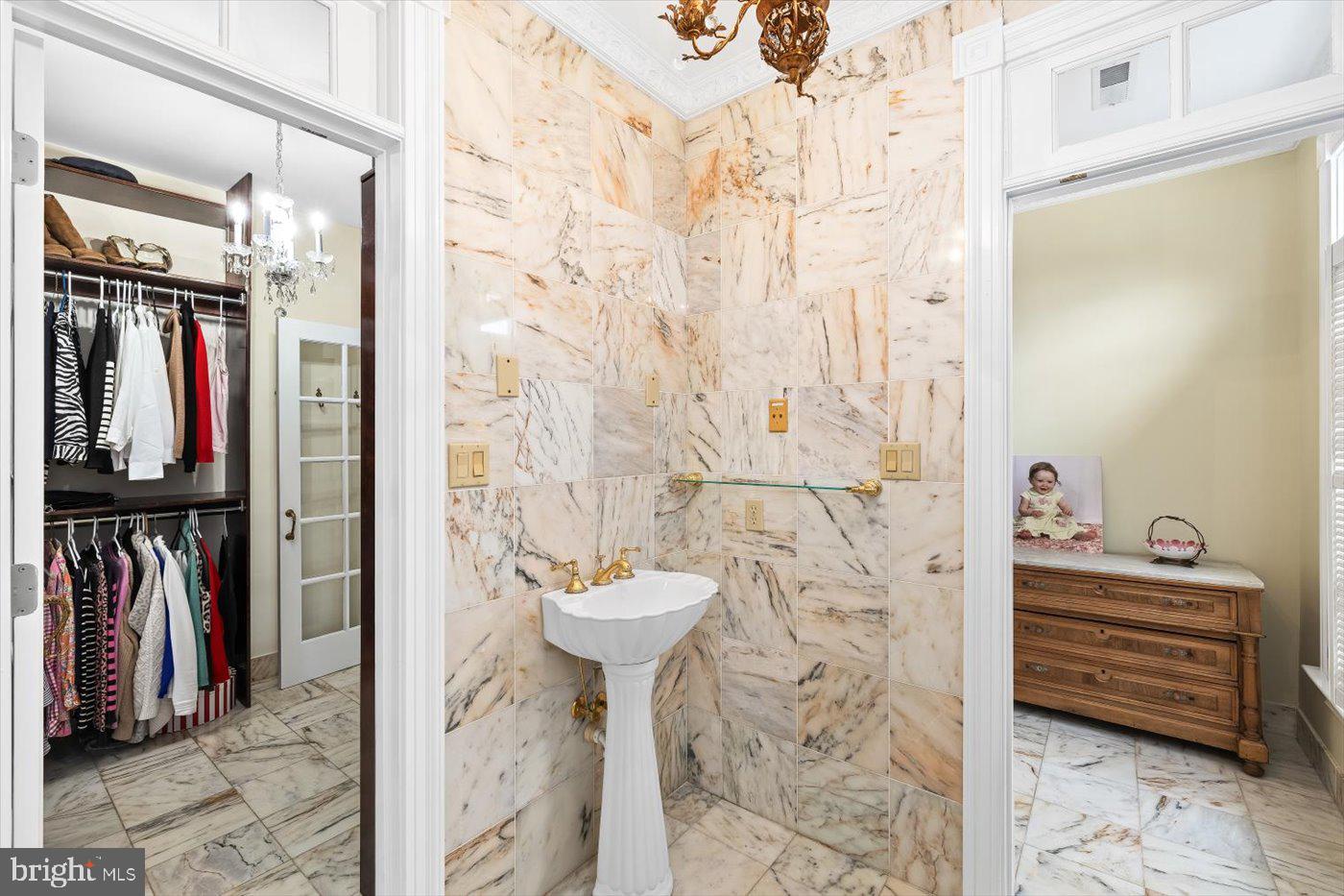 BOSCOBEL FARMS - Residential