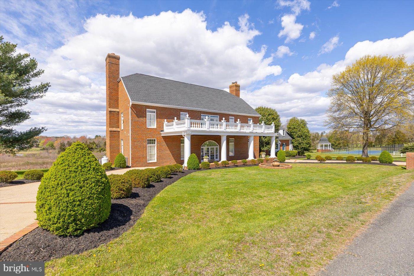 BOSCOBEL FARMS - Residential