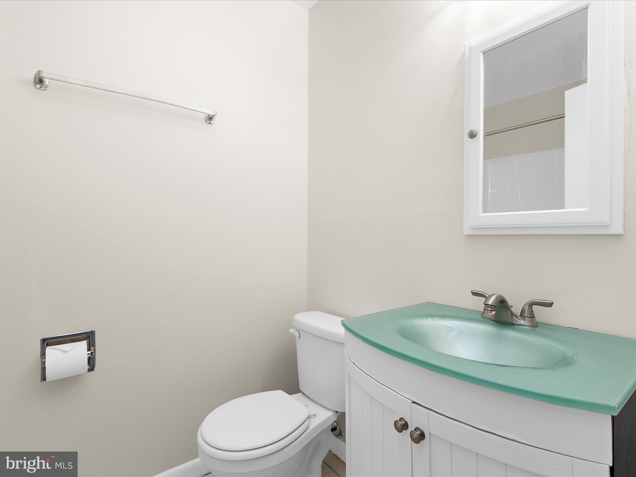 THE PROVINCES - Residential Lease