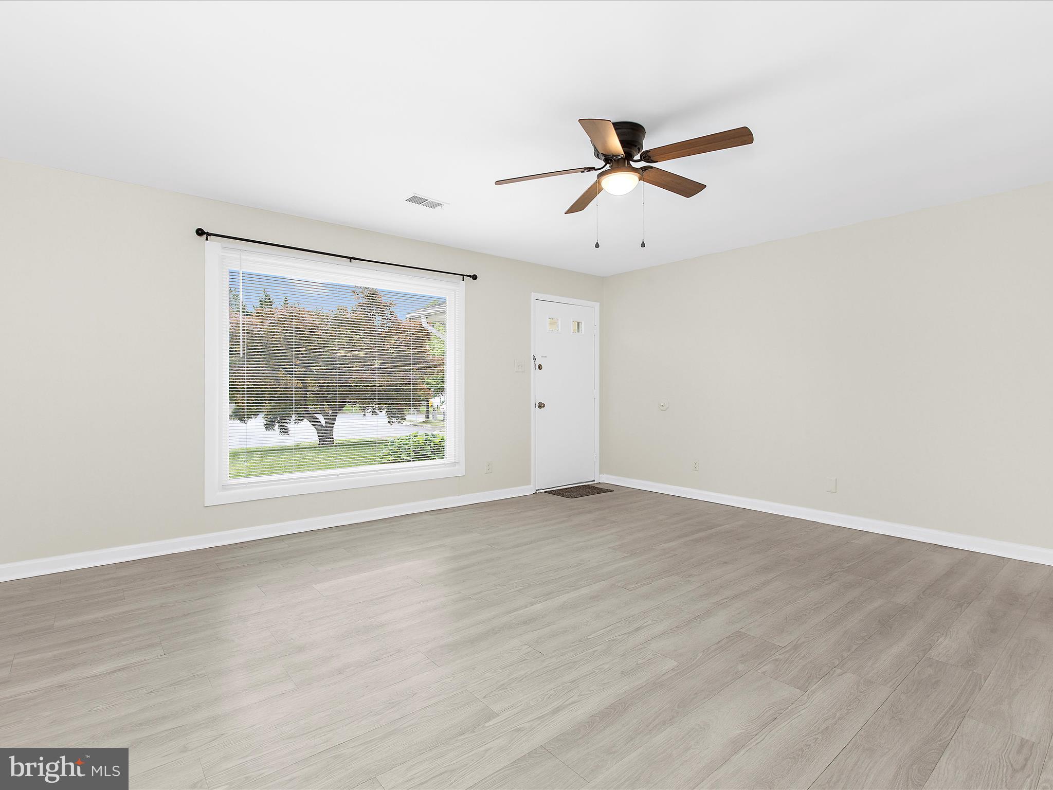 THE PROVINCES - Residential Lease