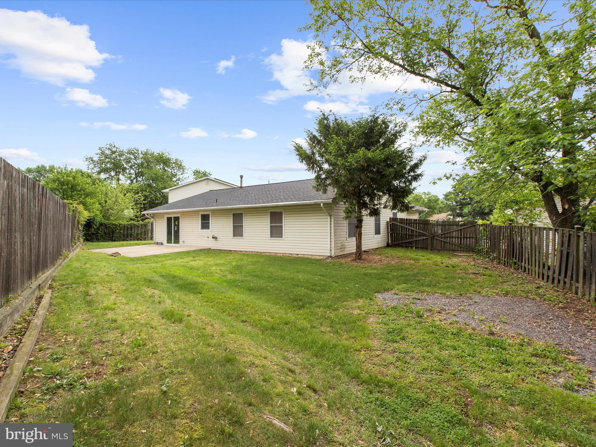 THE PROVINCES - Residential Lease