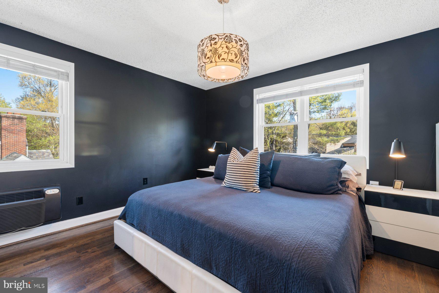 MACARTHUR PARK CONDOMINIUMS - Residential