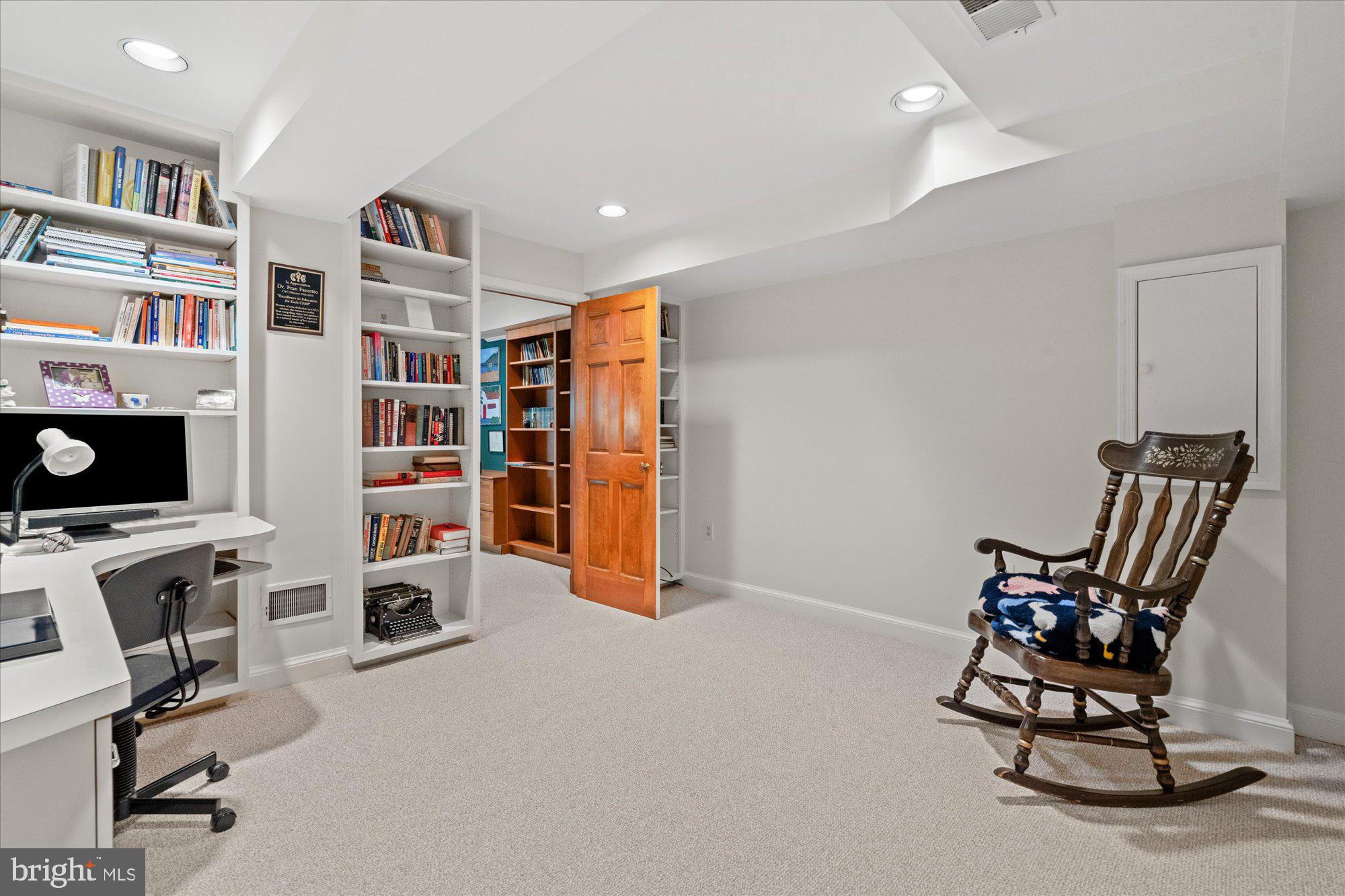 LONGWOOD - Residential