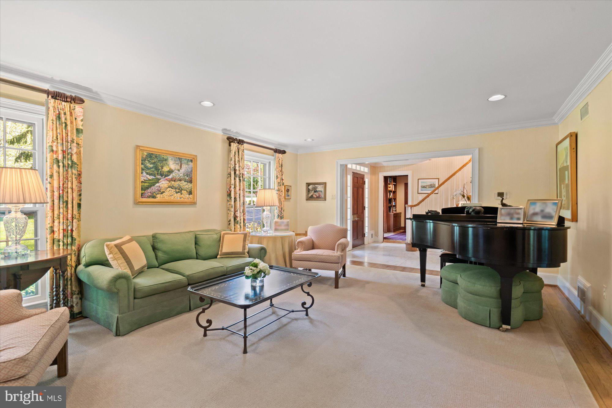 LONGWOOD - Residential