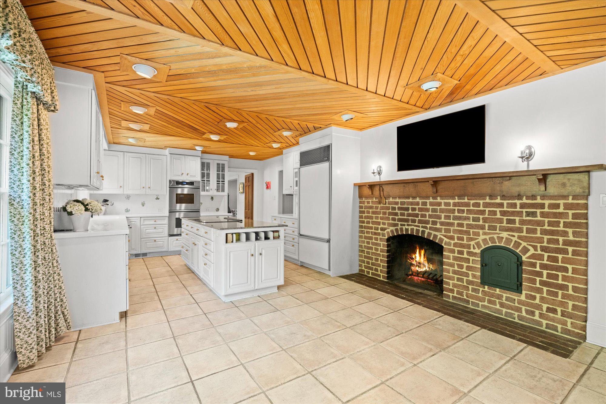 LONGWOOD - Residential