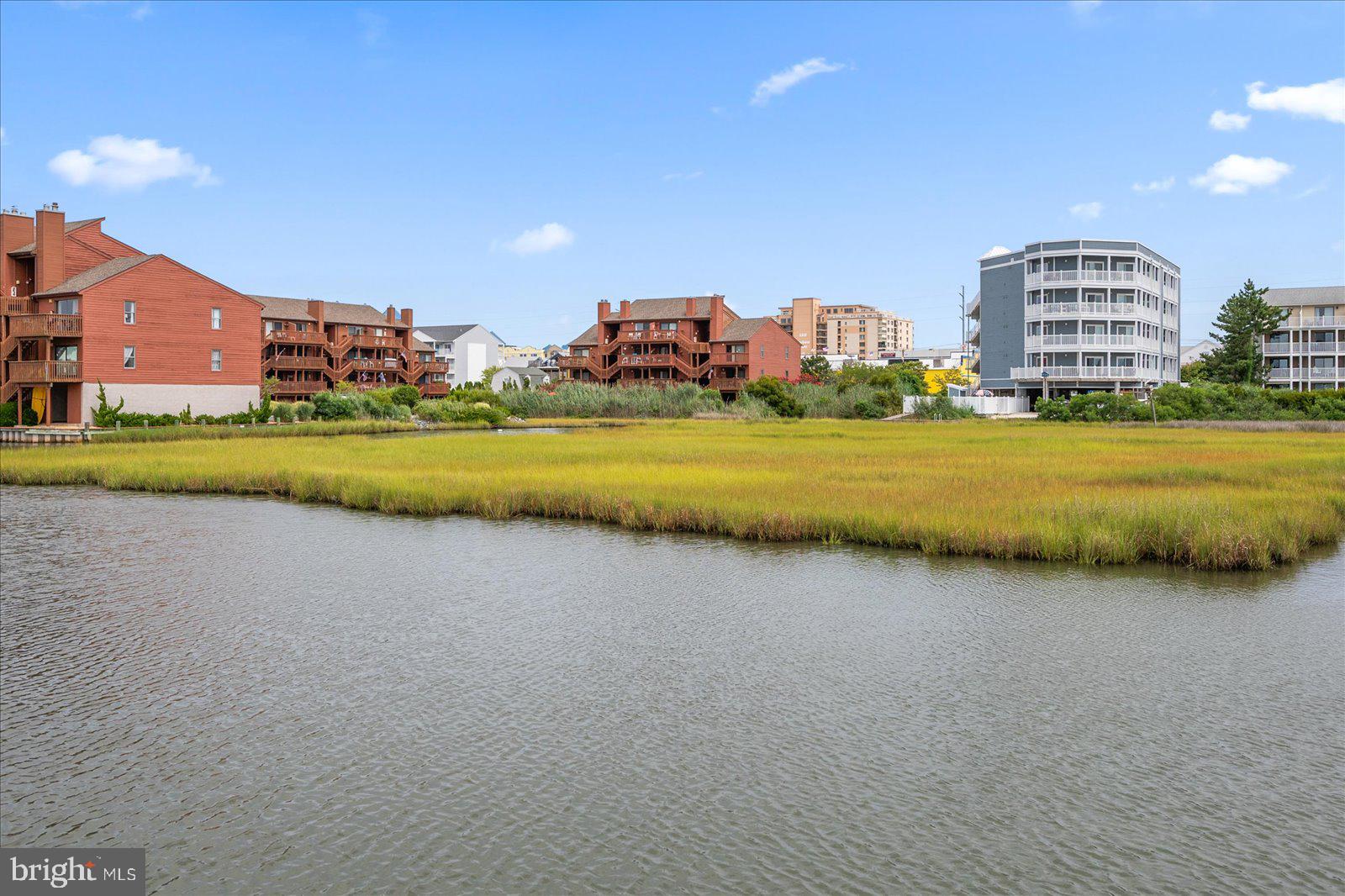 SUNSET LANDING - Residential