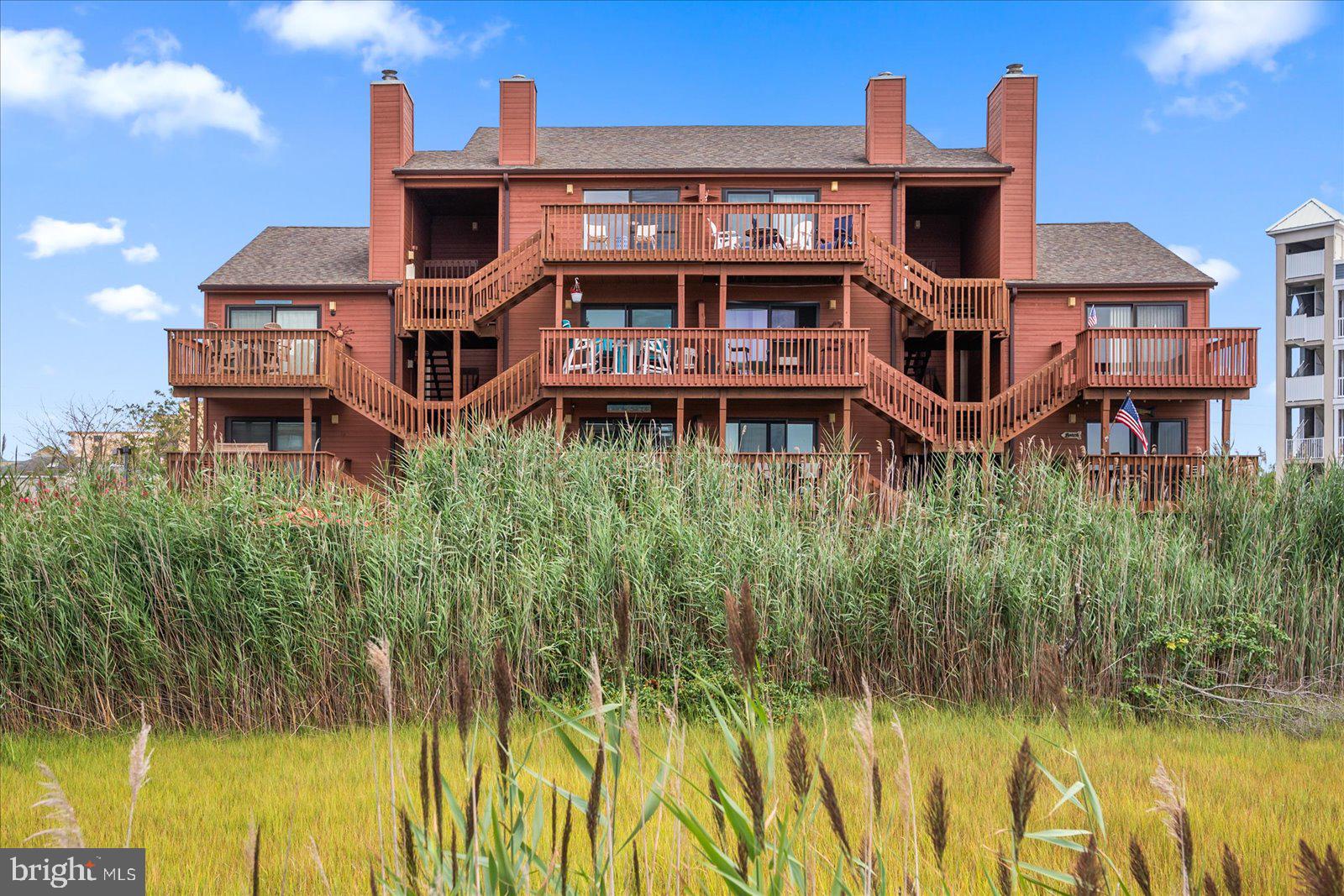 SUNSET LANDING - Residential