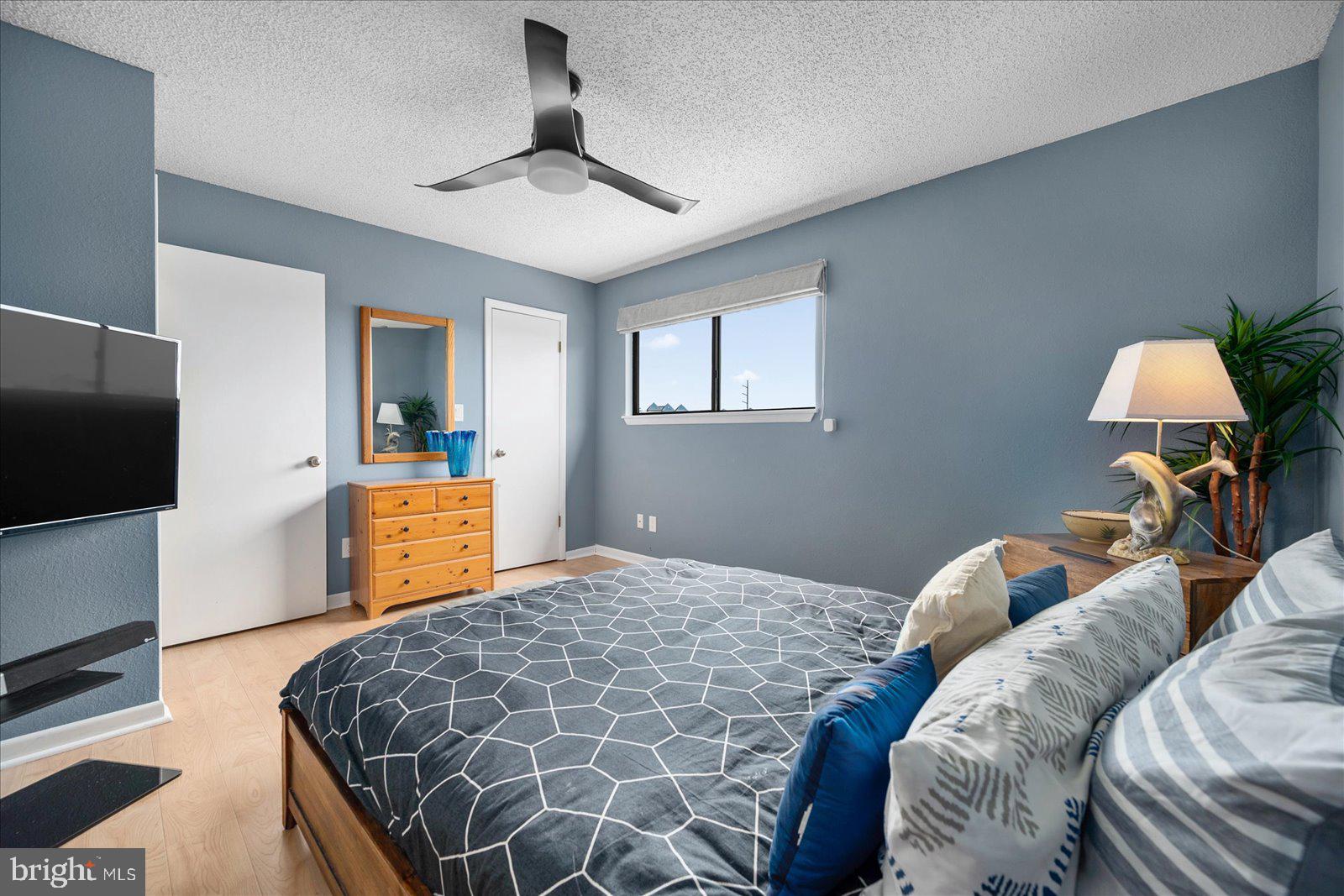 SUNSET LANDING - Residential