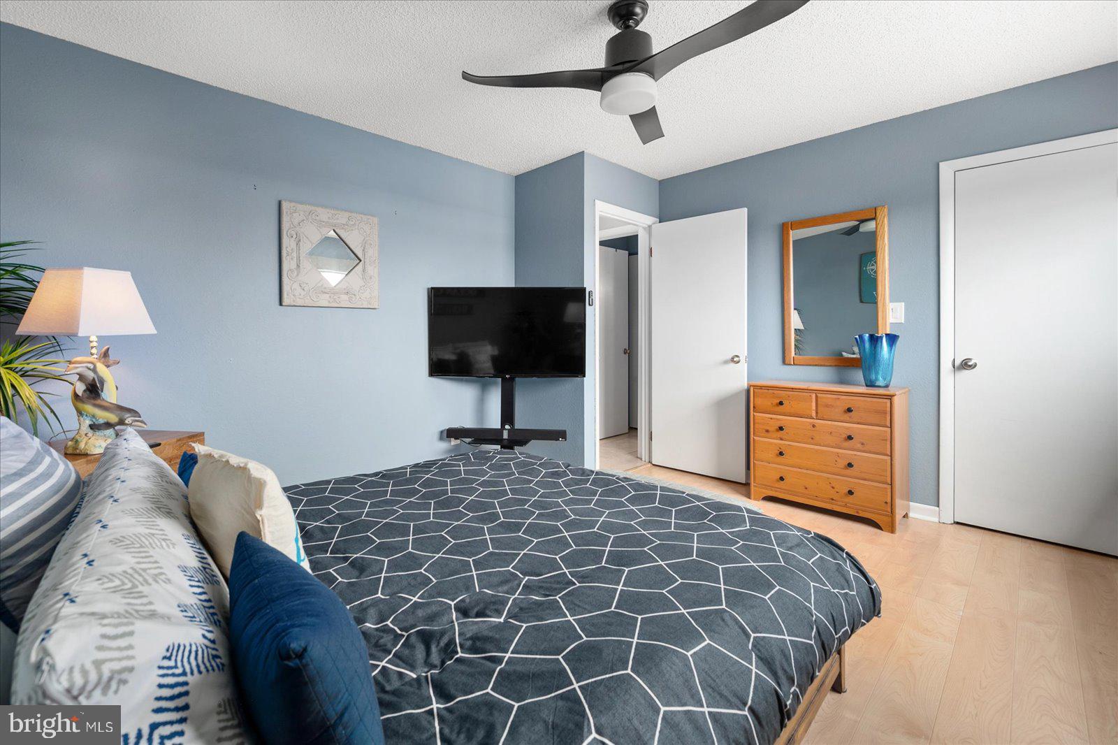 SUNSET LANDING - Residential