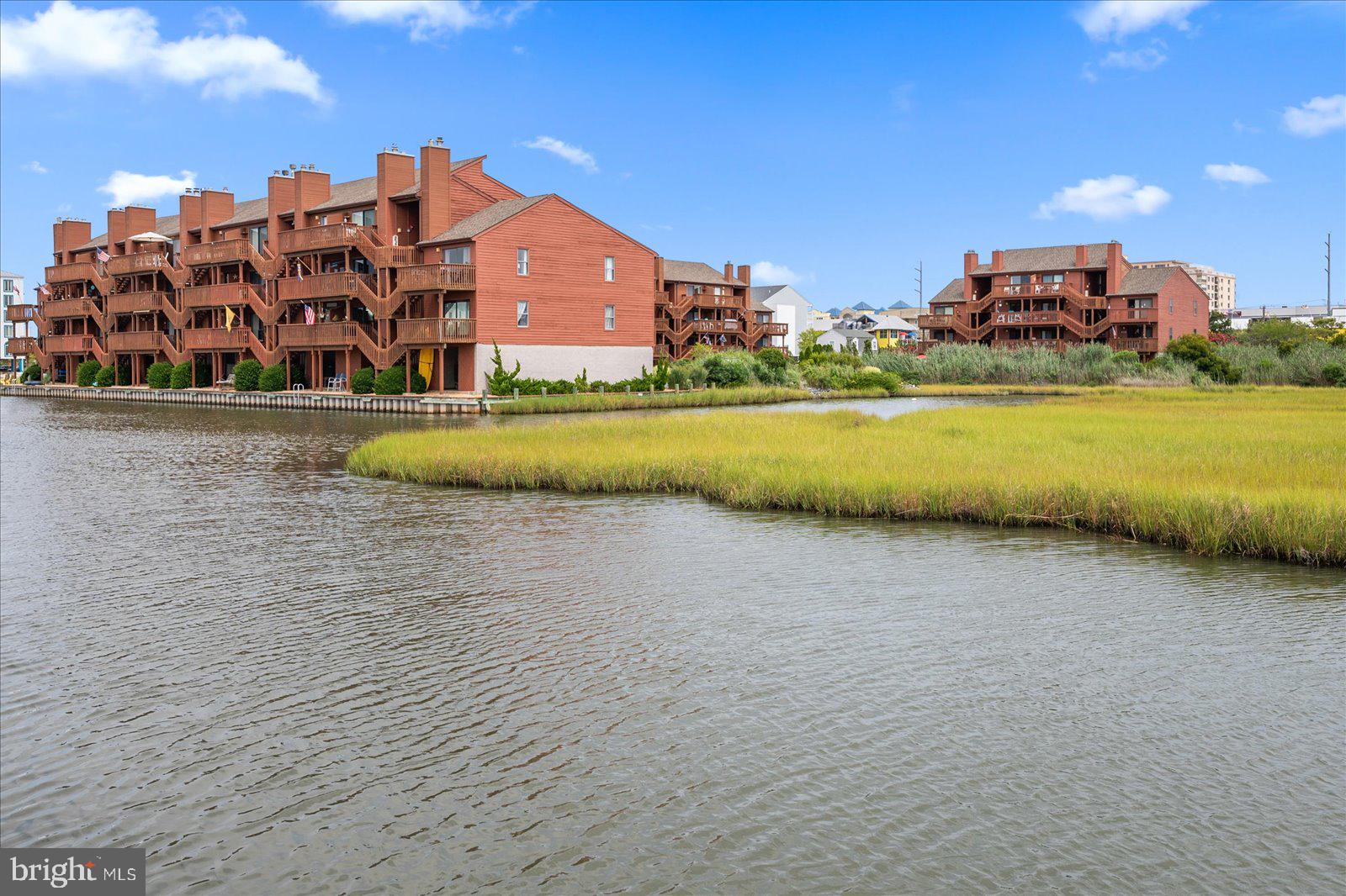 SUNSET LANDING - Residential