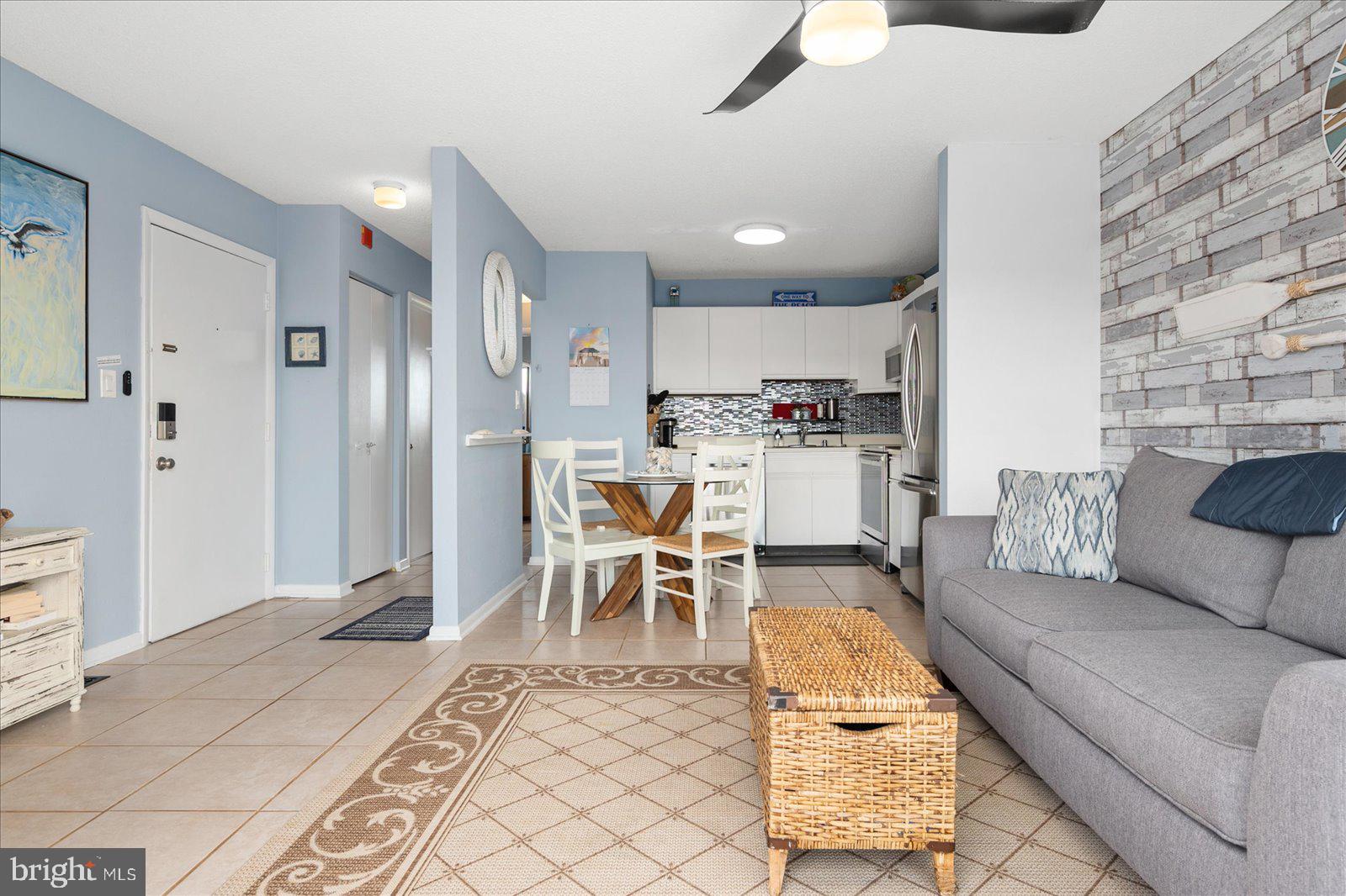 SUNSET LANDING - Residential