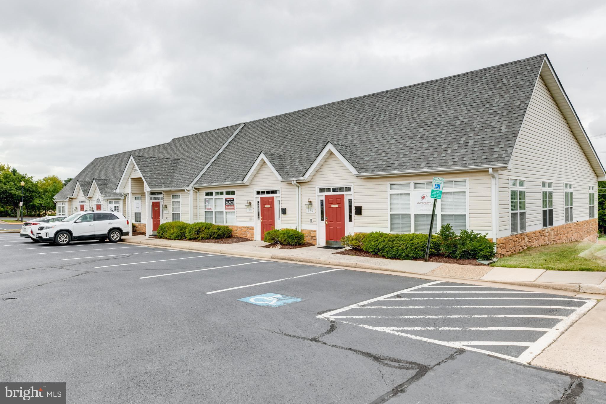 ASHBURN PROFESSIONAL PARK - Commercial Sale