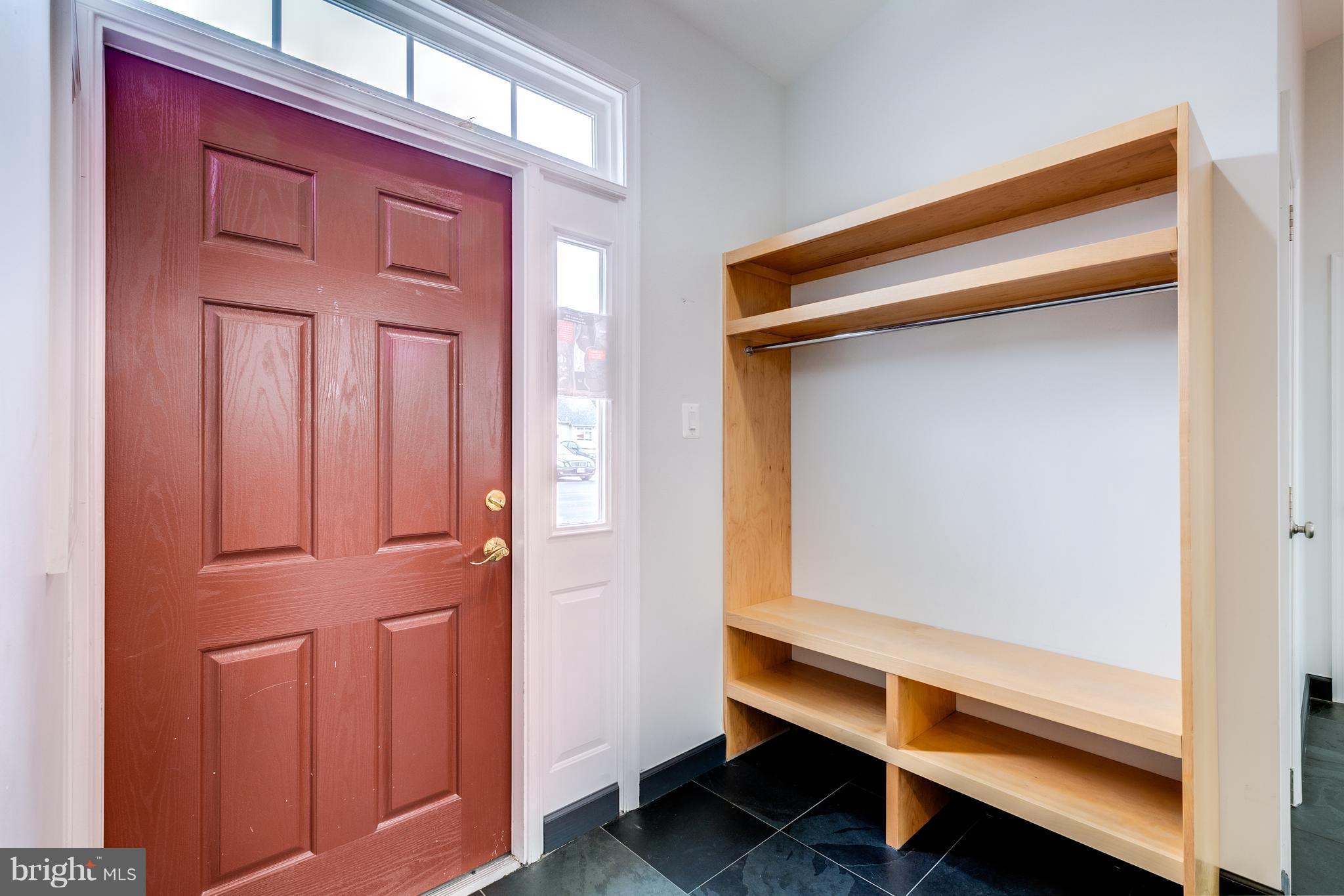 ASHBURN PROFESSIONAL PARK - Commercial Sale